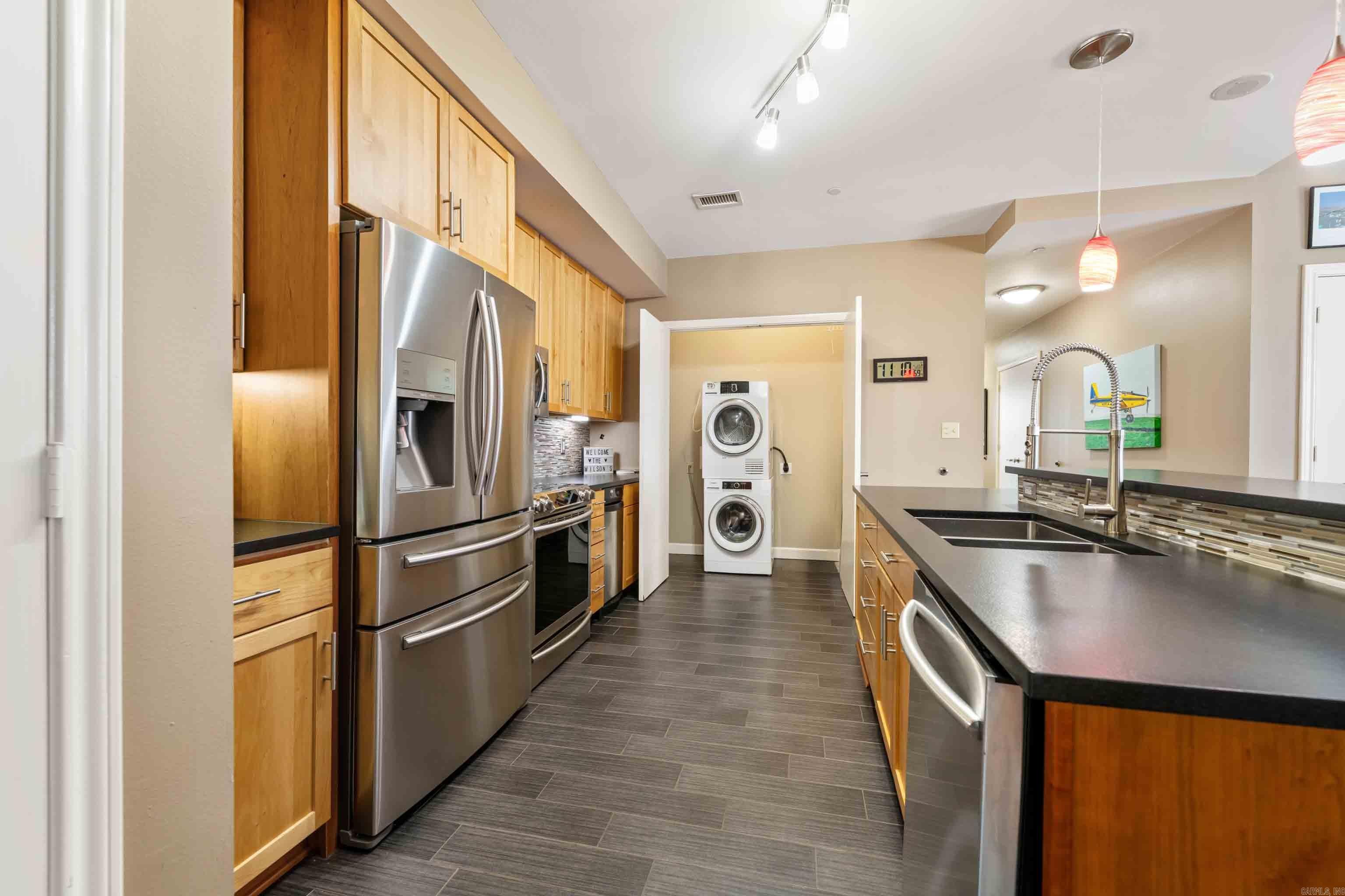 LAFAYETTE SQUARE HPR - Residential