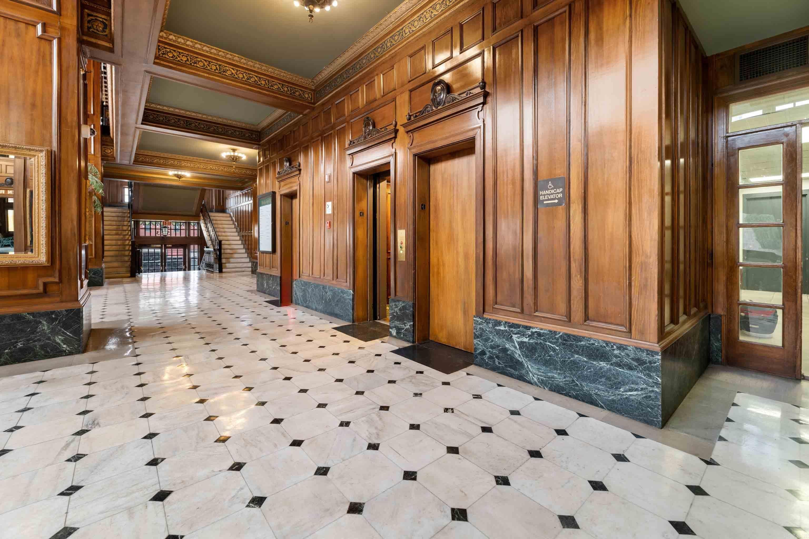 LAFAYETTE SQUARE HPR - Residential