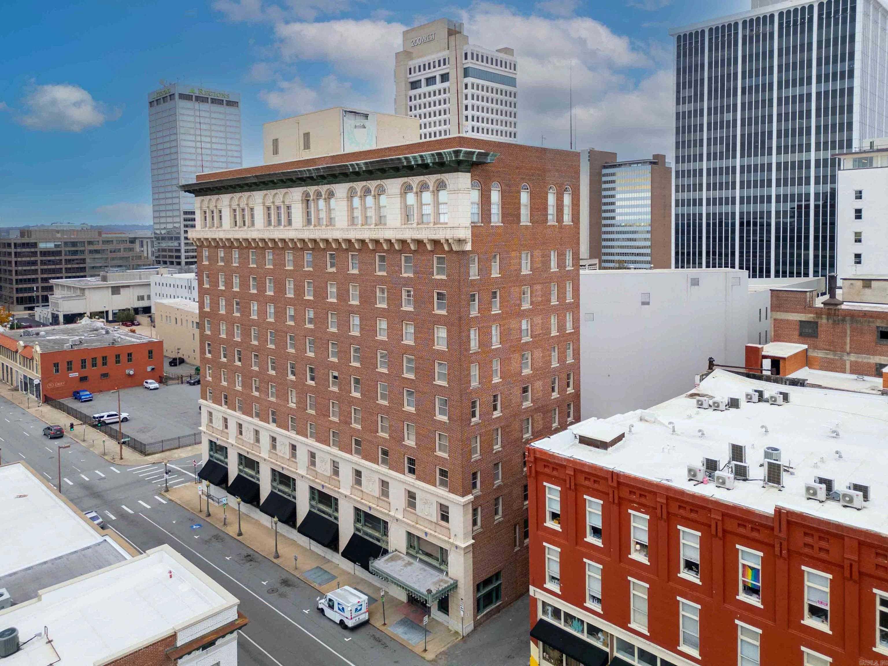 LAFAYETTE SQUARE HPR - Residential