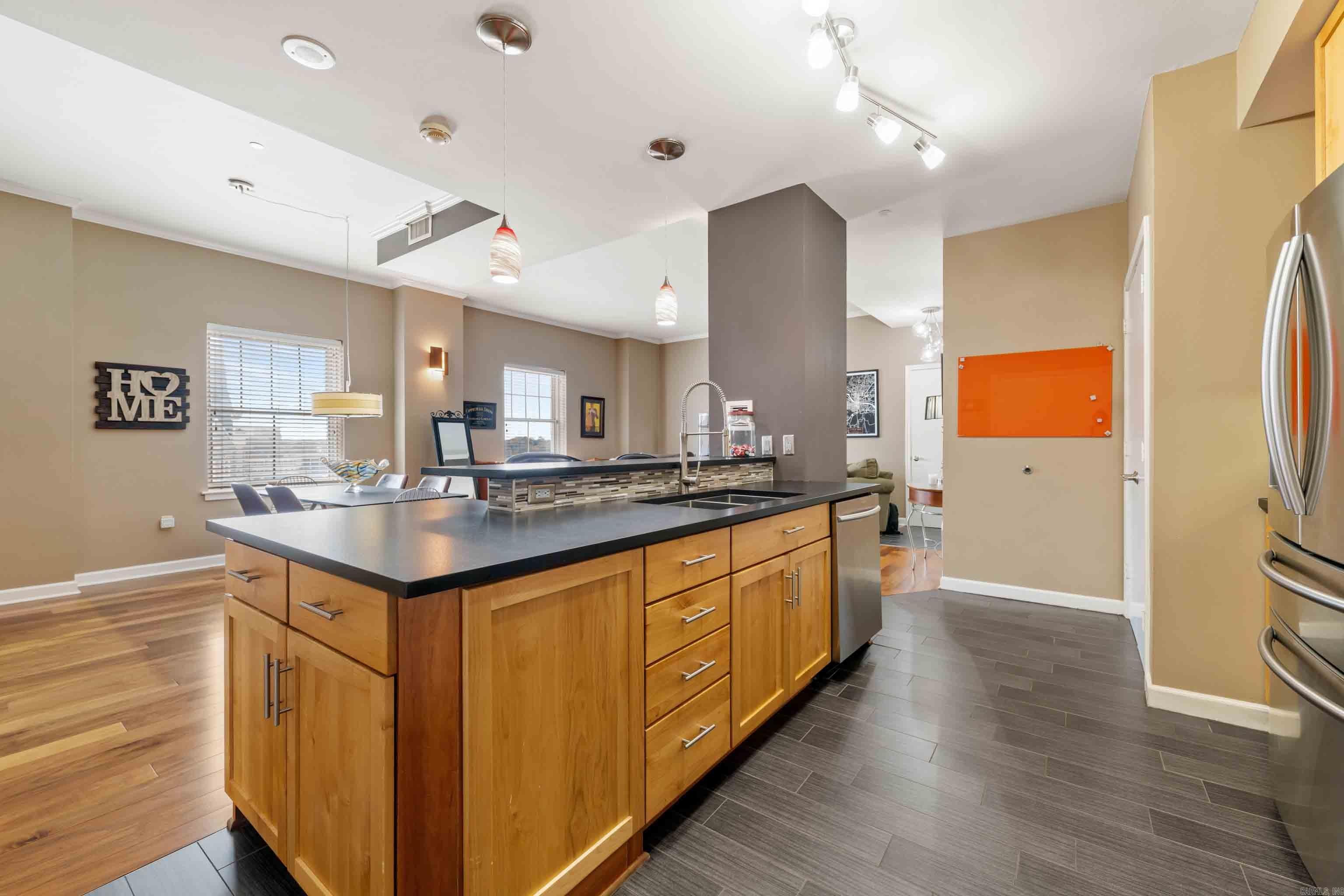 LAFAYETTE SQUARE HPR - Residential