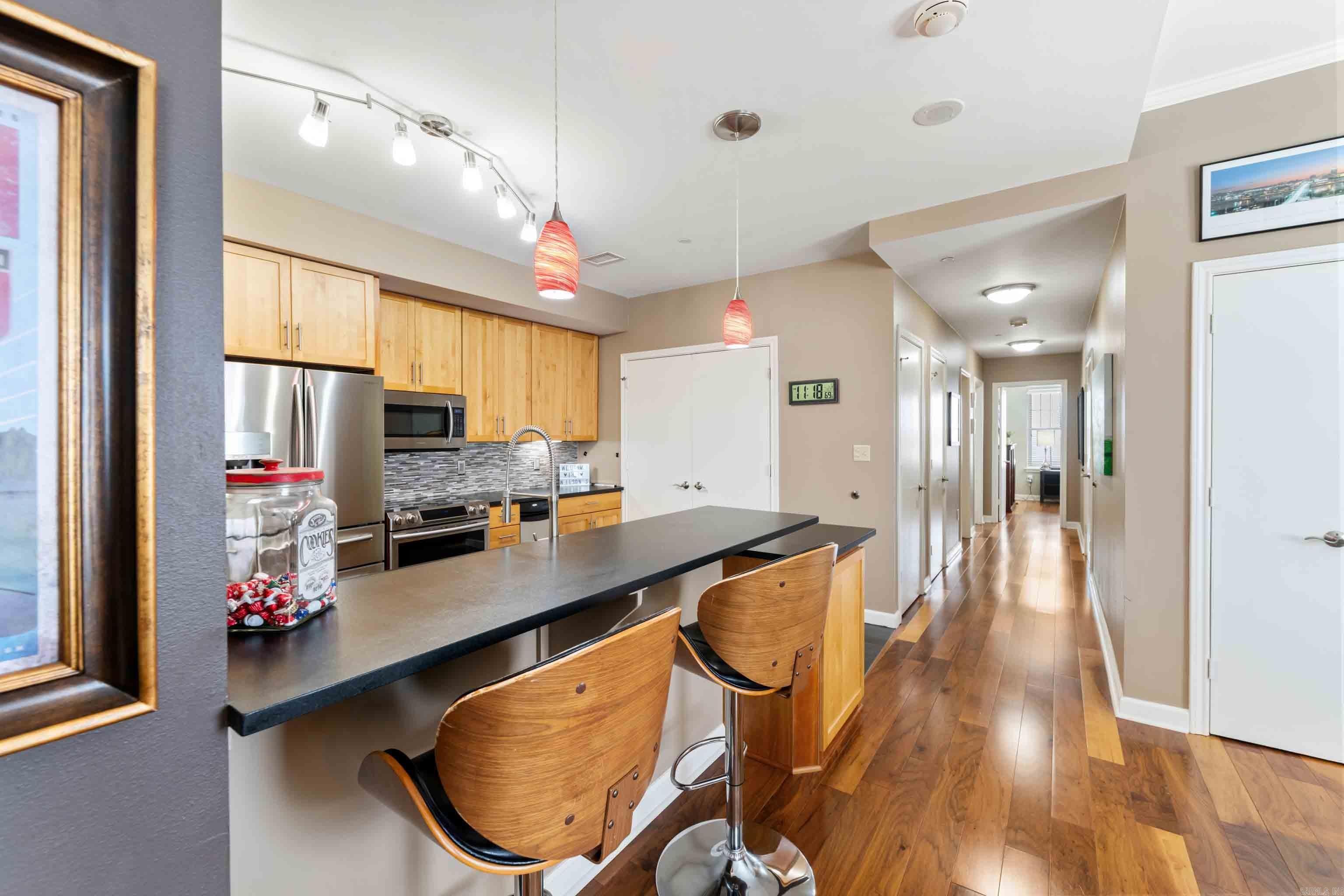 LAFAYETTE SQUARE HPR - Residential