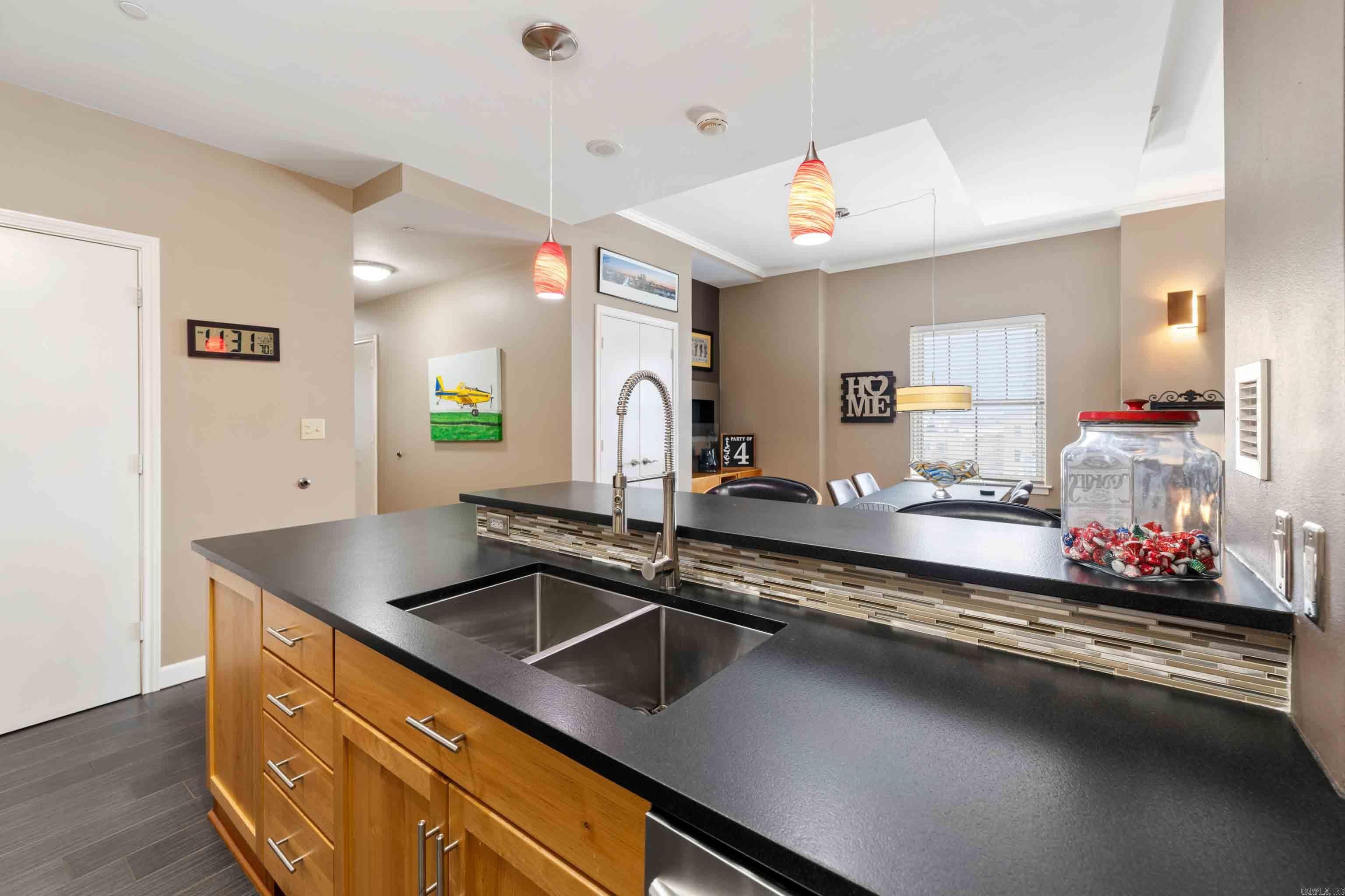 LAFAYETTE SQUARE HPR - Residential