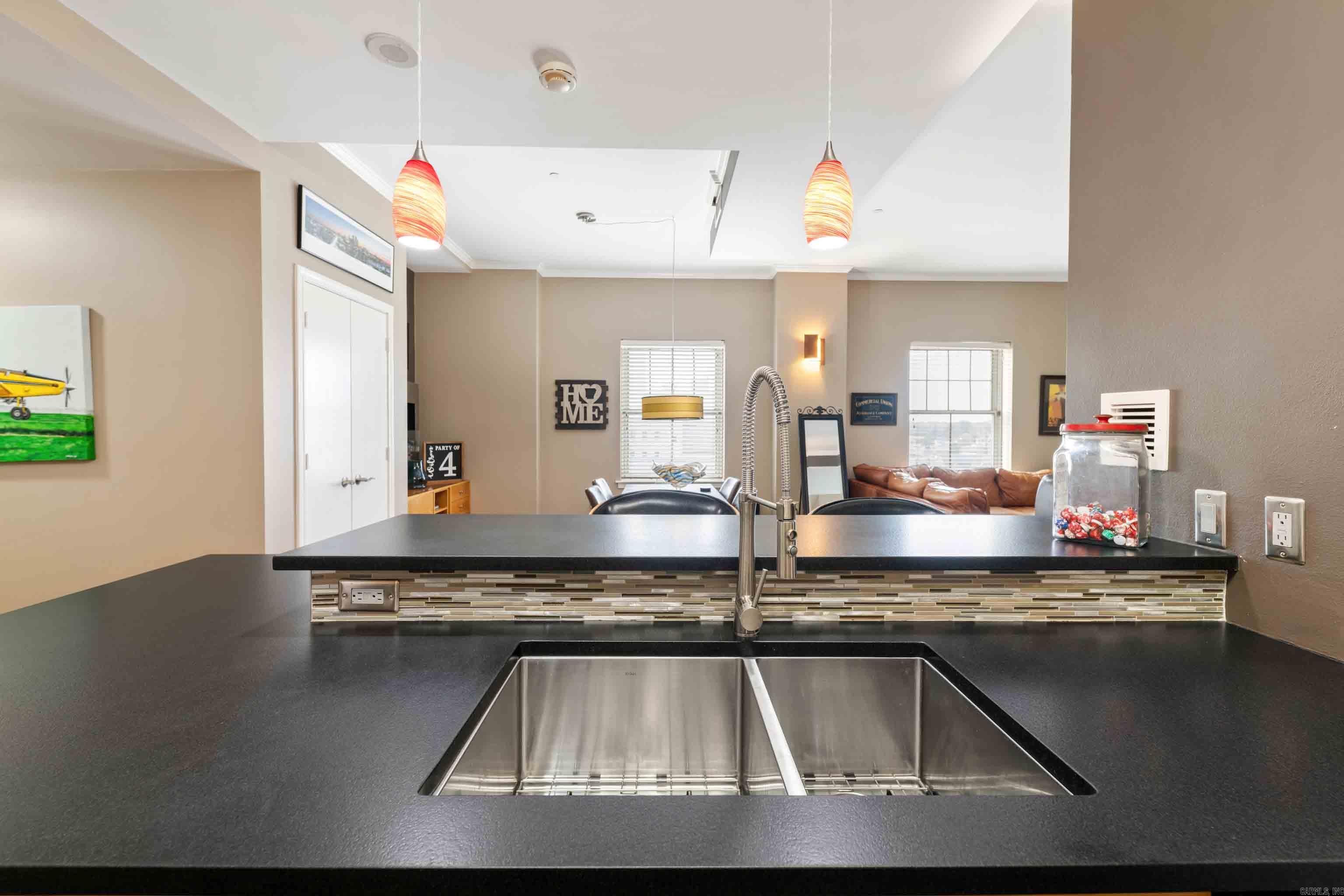 LAFAYETTE SQUARE HPR - Residential