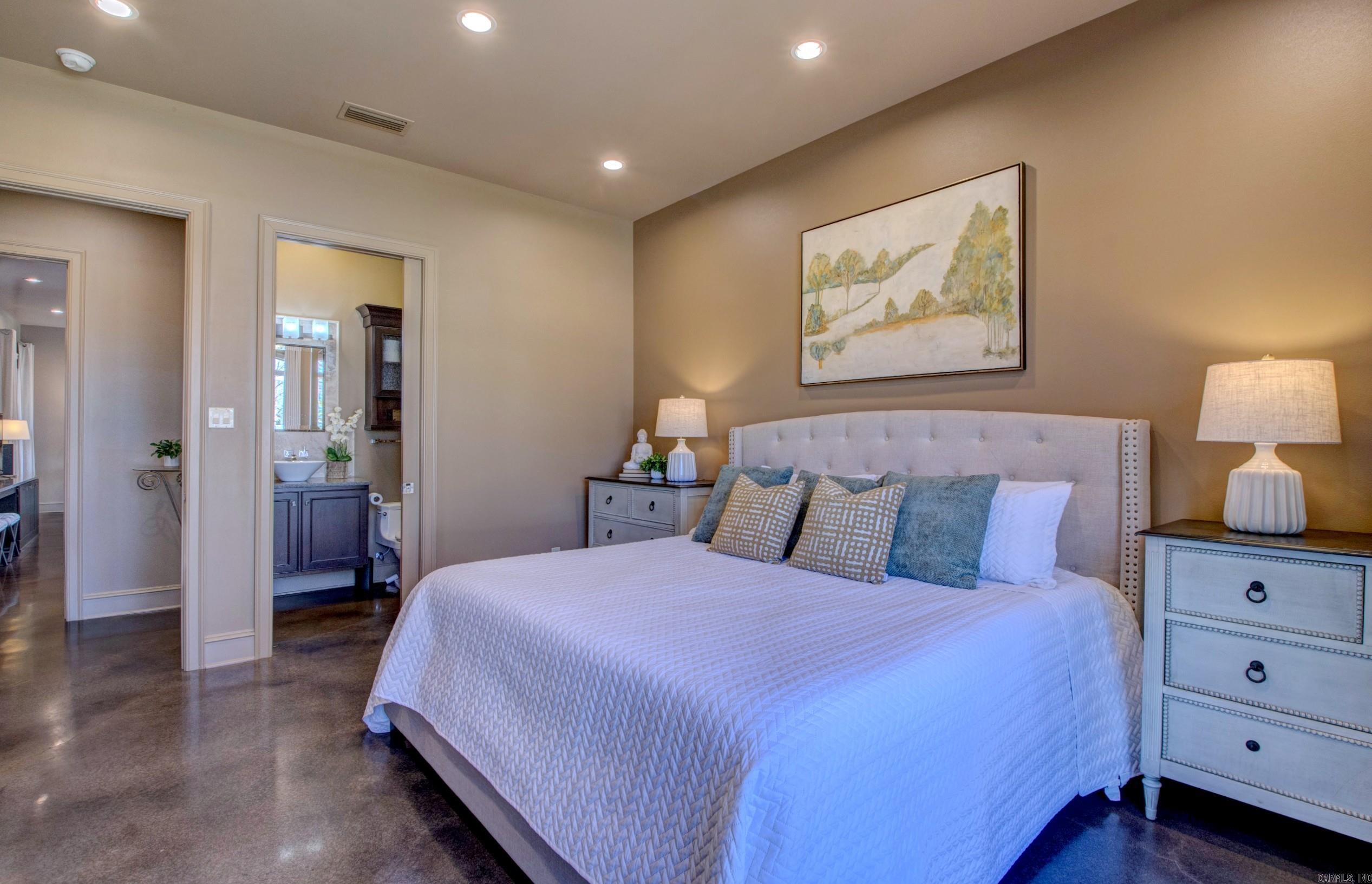 CHENAL VALLEY DEAUVILLE PLACE - Residential