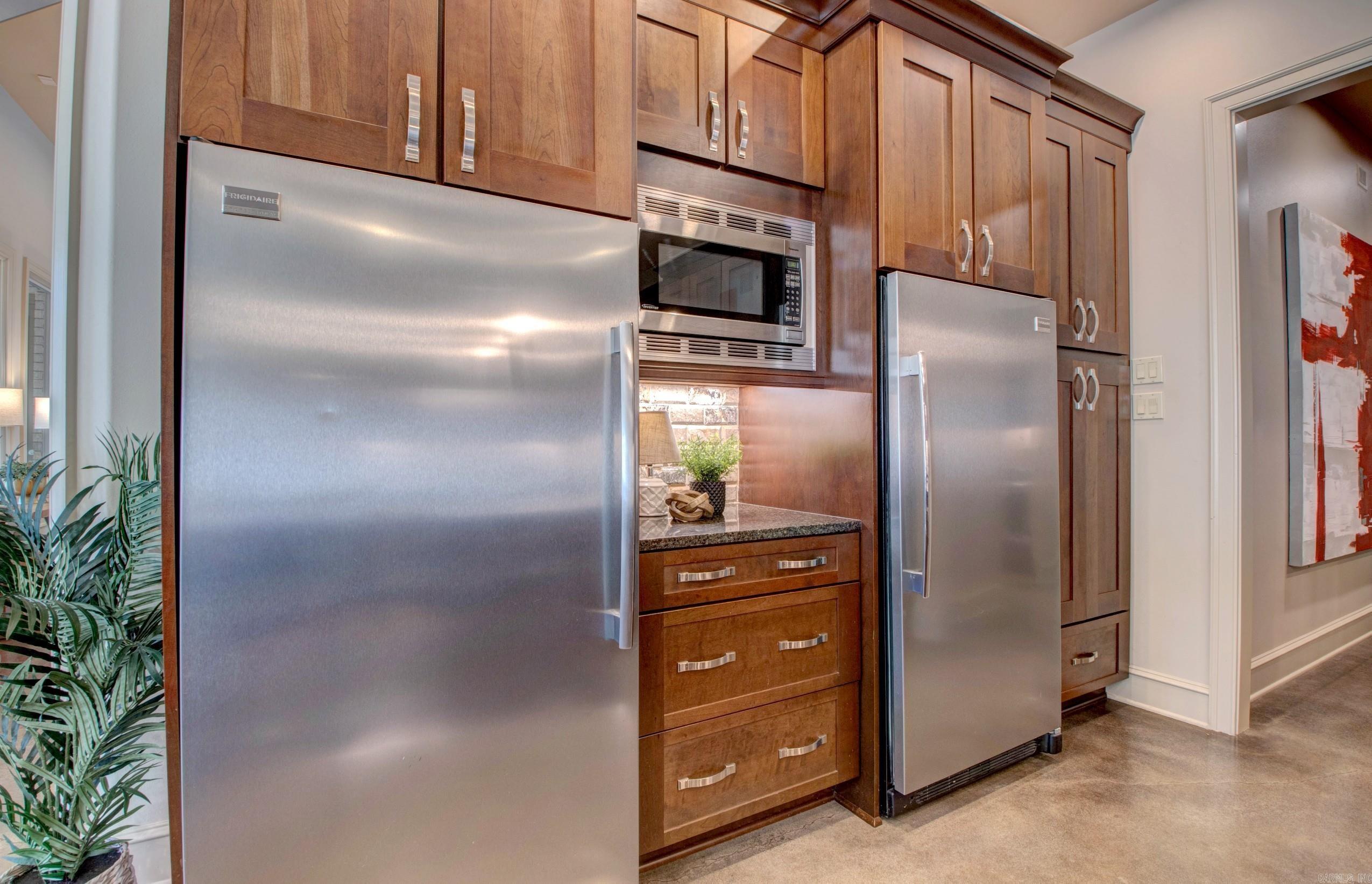 CHENAL VALLEY DEAUVILLE PLACE - Residential