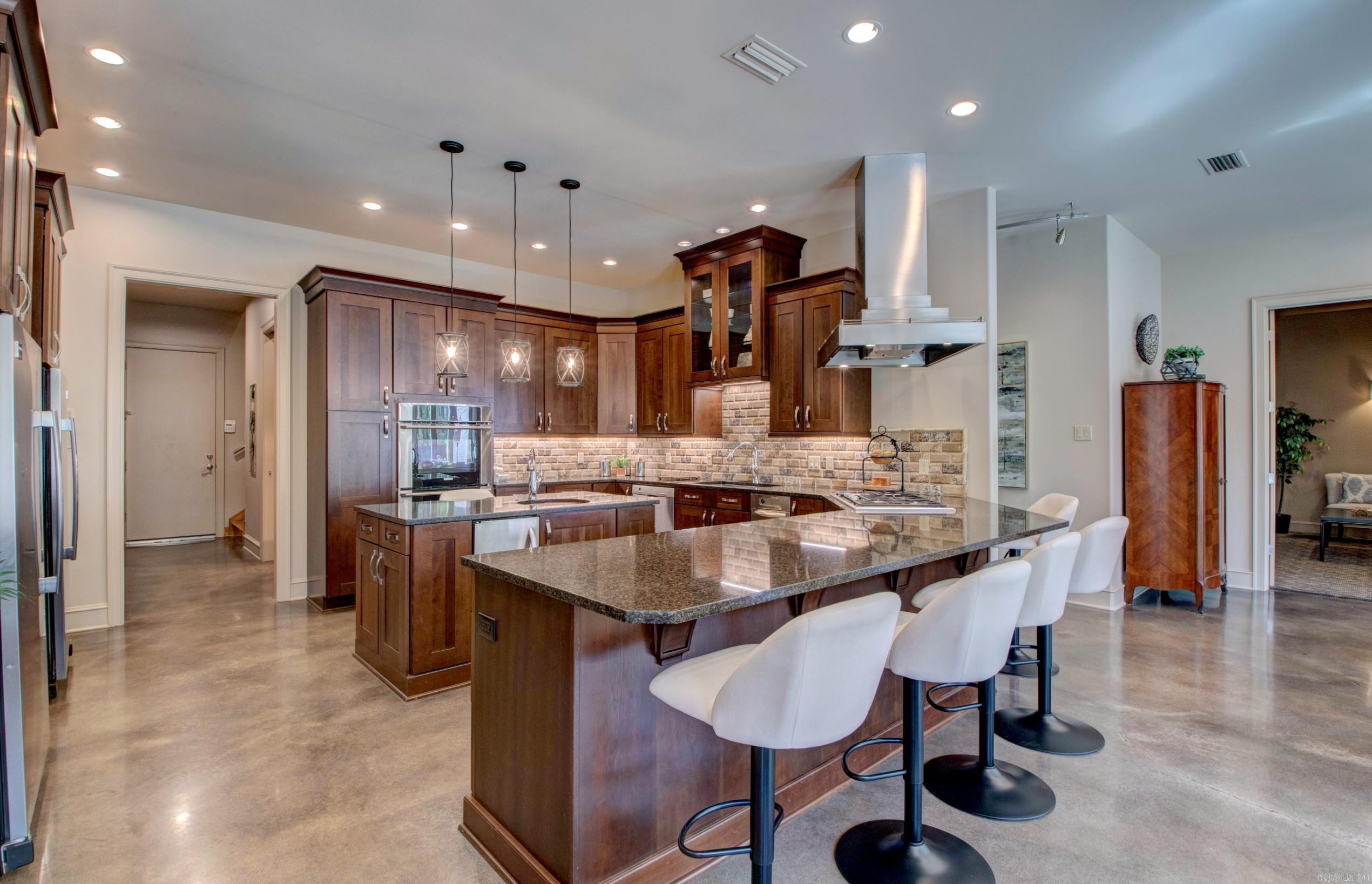 CHENAL VALLEY DEAUVILLE PLACE - Residential