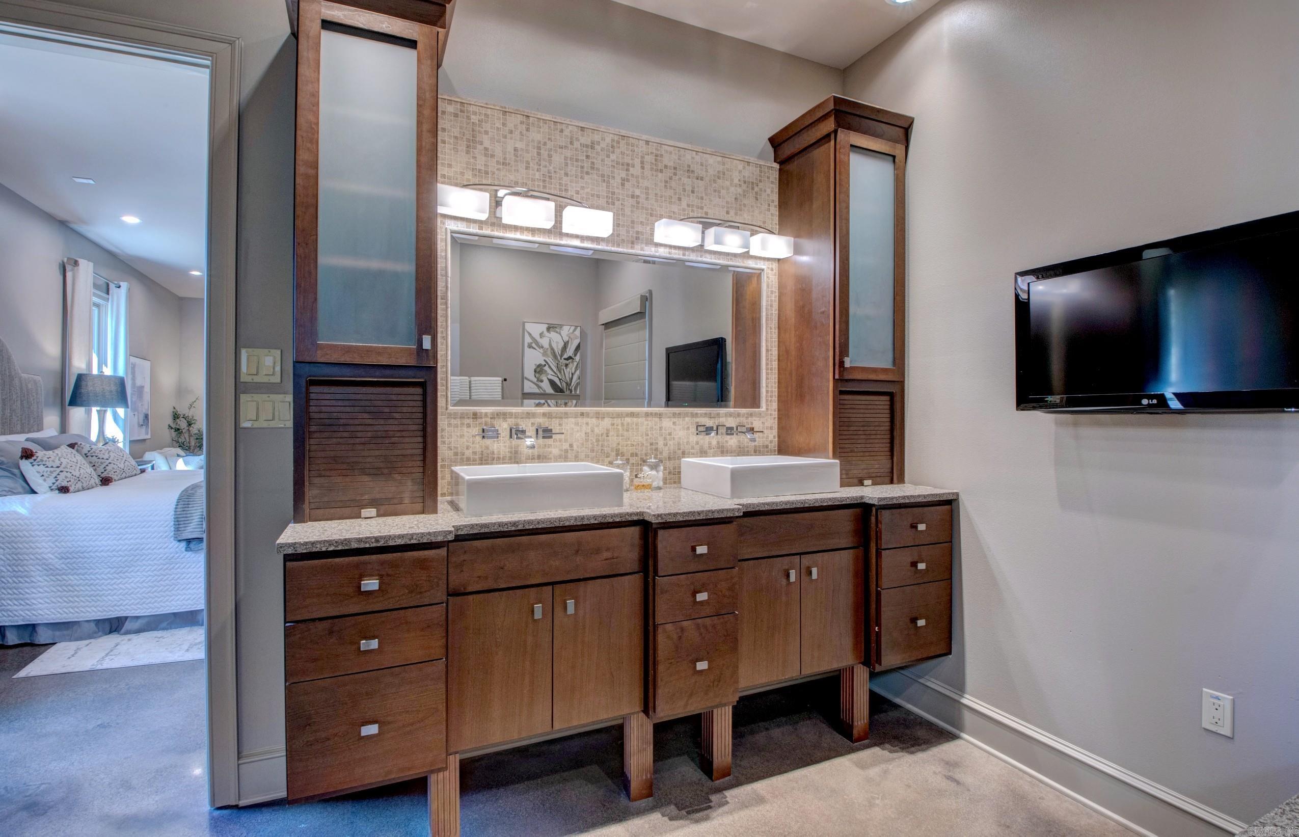 CHENAL VALLEY DEAUVILLE PLACE - Residential