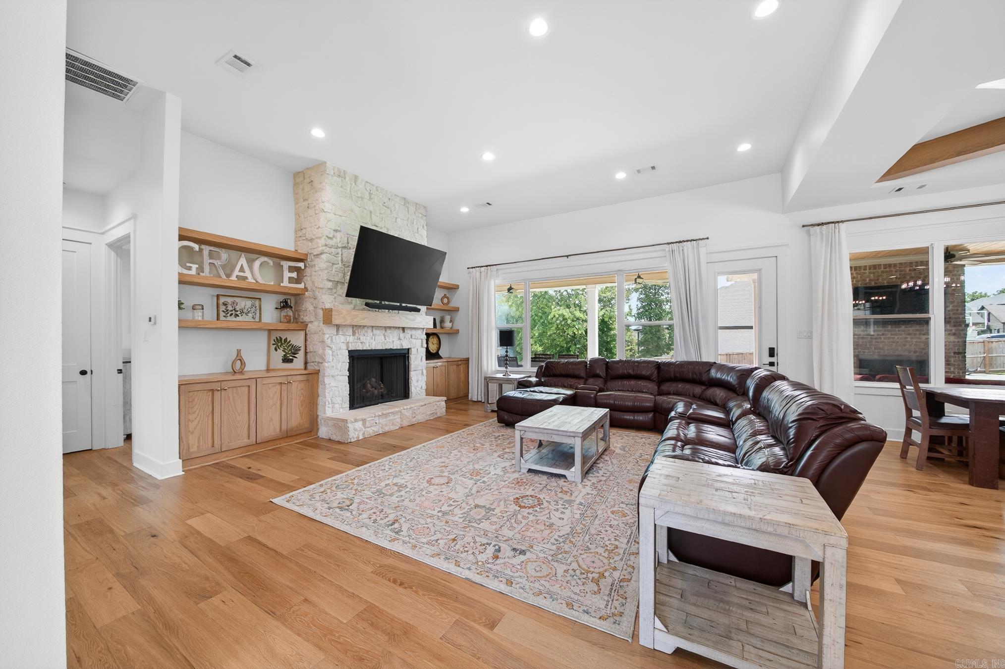 GREYSTONE - Residential