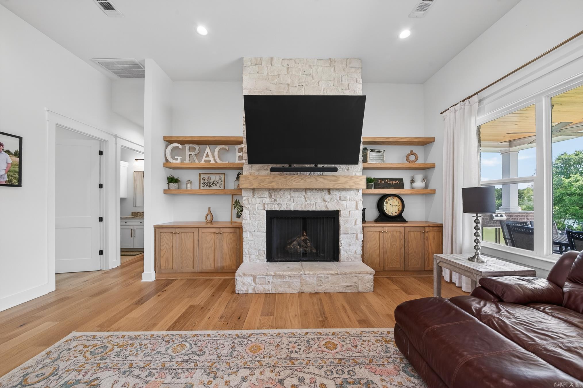 GREYSTONE - Residential