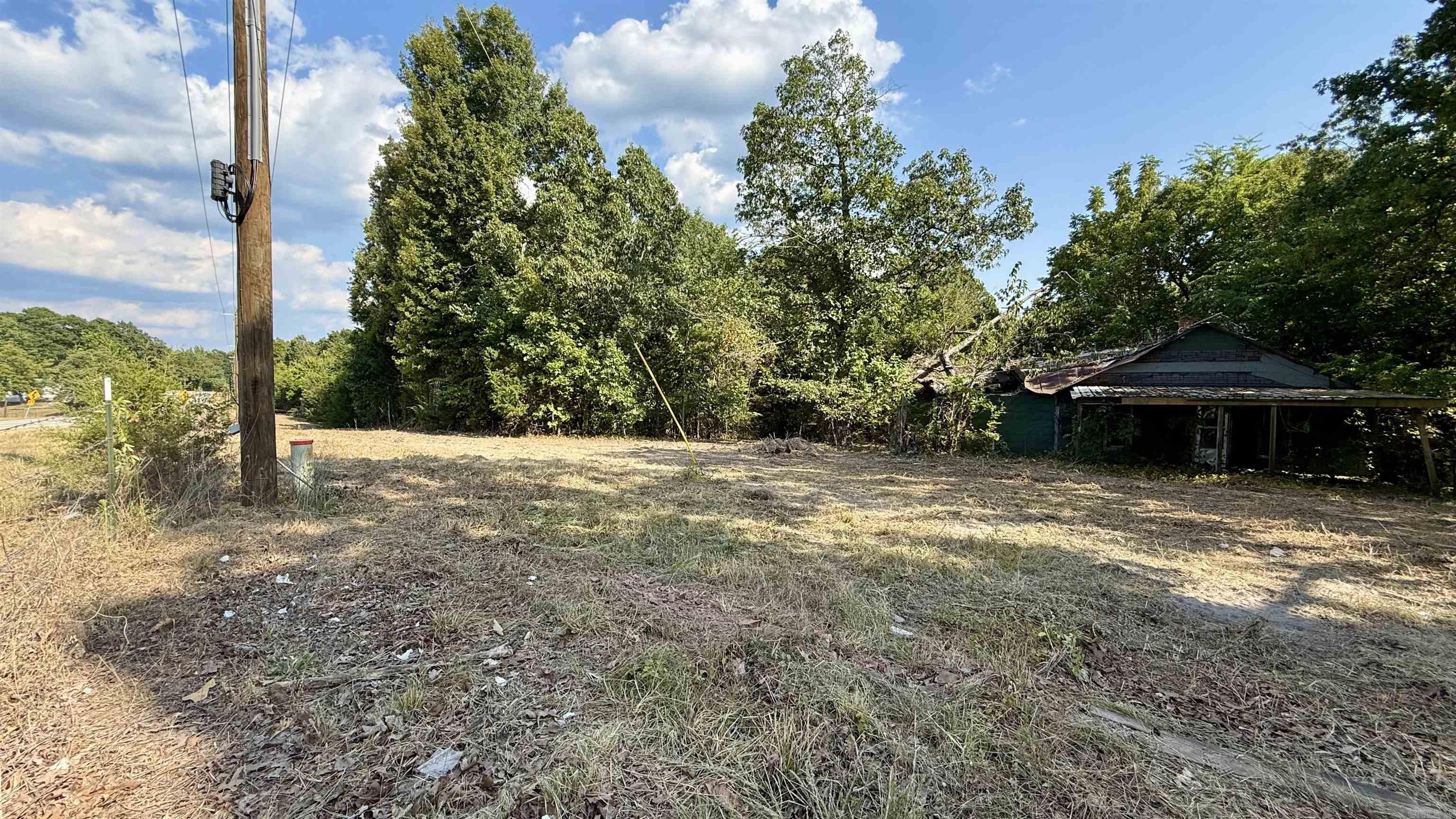 Don't miss this versatile 4-acre property located in scenic Searcy County, Arkansas! With direct frontage on Highway 27, this parcel offers easy access and excellent visibilityāperfect for a homesite, small business, or recreational getaway. The land features a great blend of open, cleared space ready for building, along with wooded areas that provide shade, privacy, and a natural backdrop. Whether you're looking to build your dream home, start a homestead, or invest in land with potential, this property offers flexibility and convenience in a beautiful Ozark setting. No restrictions. Just minutes from the town of Marshall and close to outdoor attractions like the Buffalo National River.