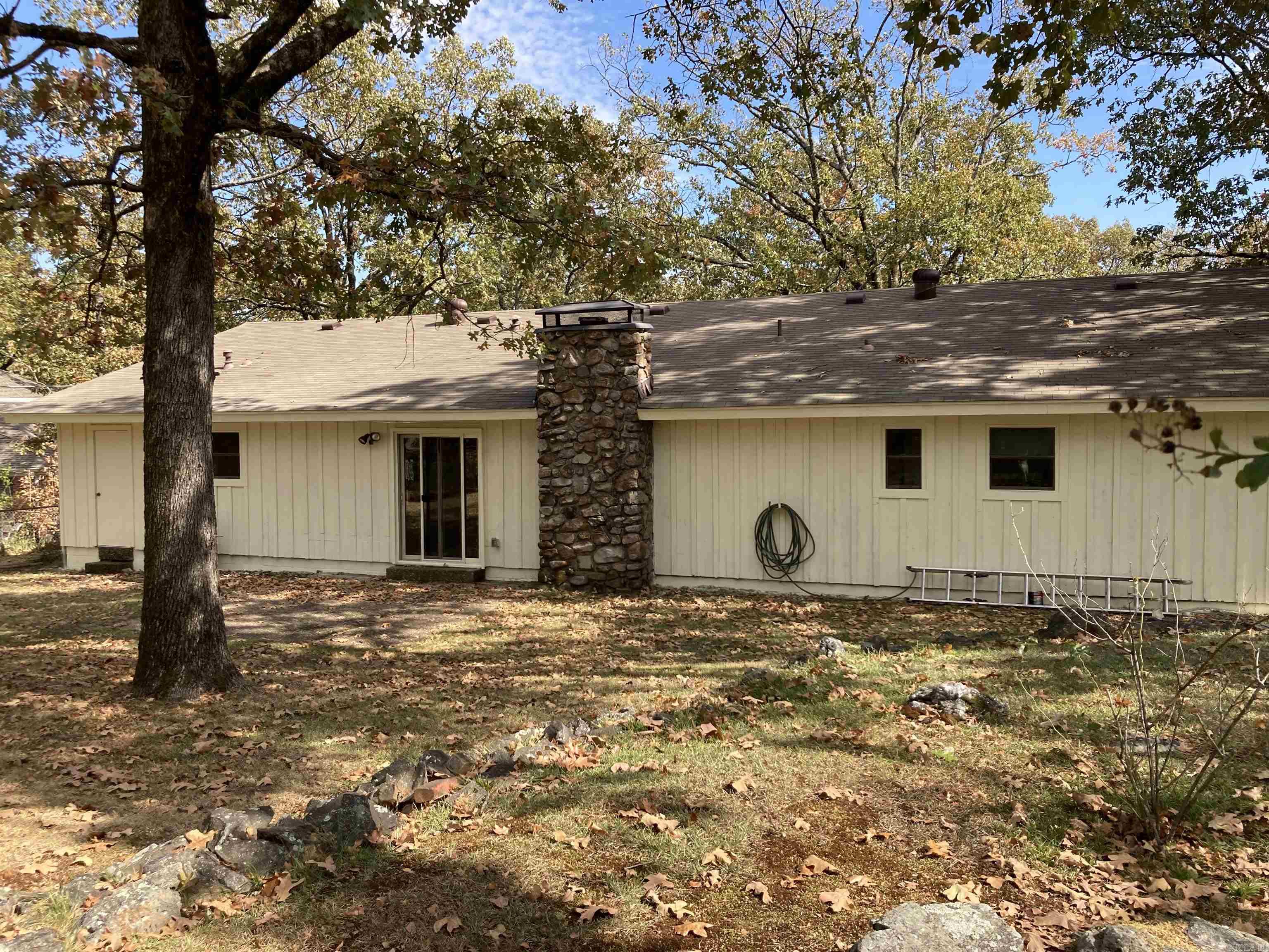 COLONY WEST - Residential