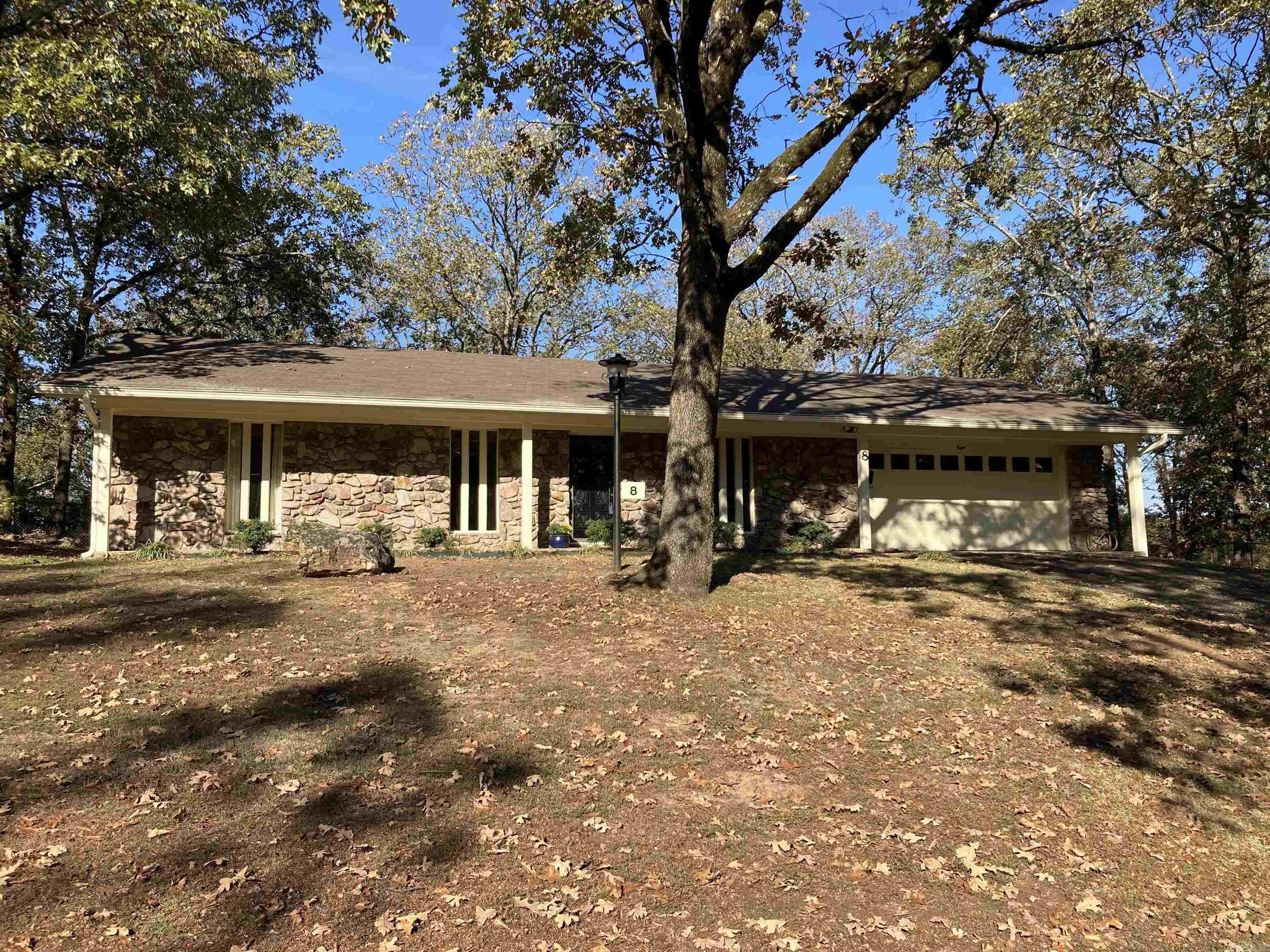 COLONY WEST - Residential