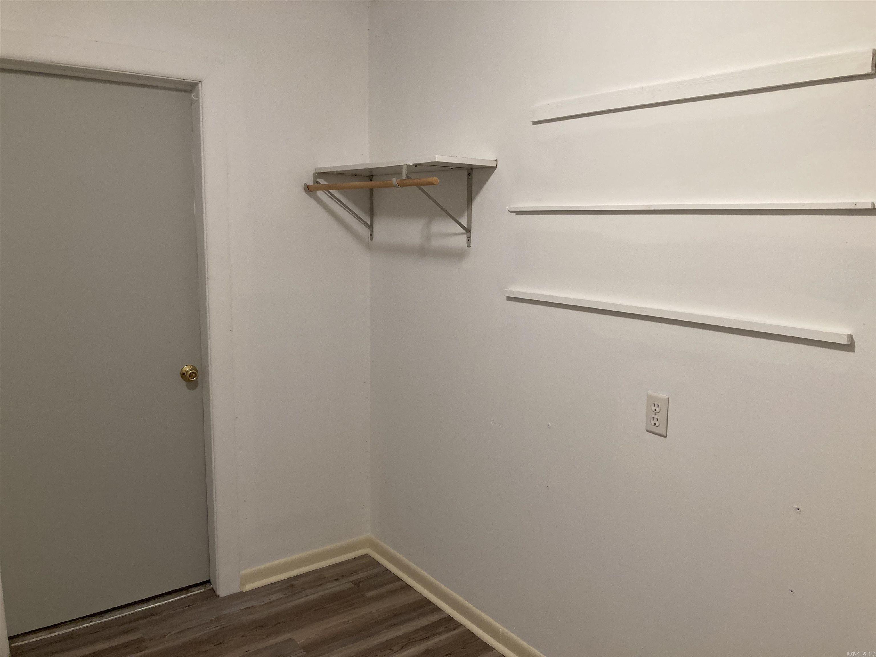 COLONY WEST - Residential