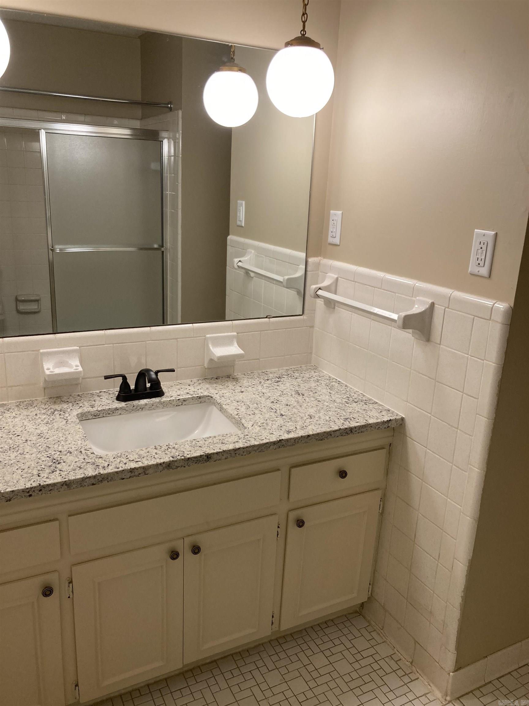 COLONY WEST - Residential