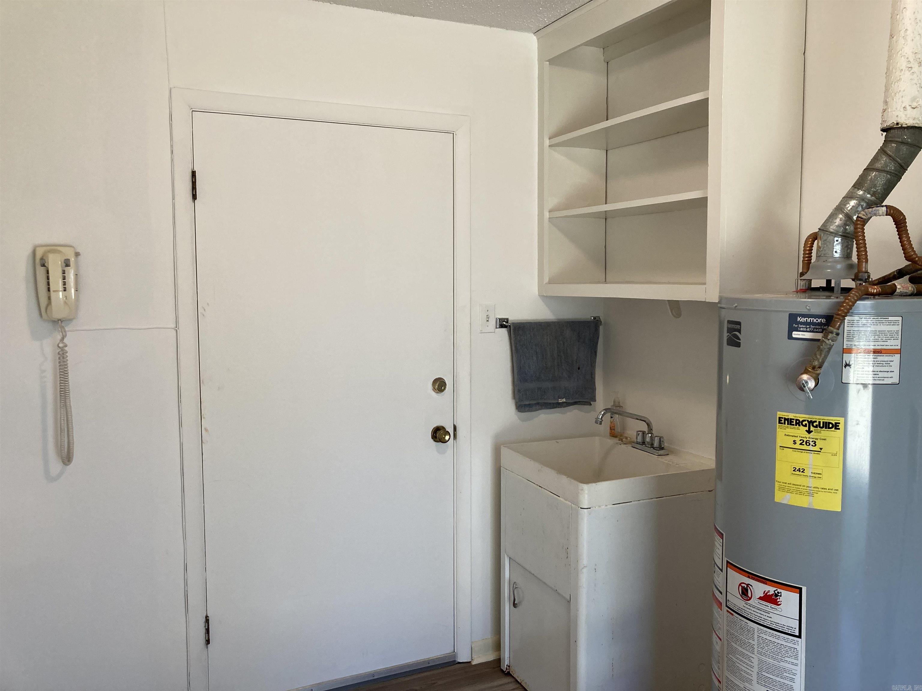 COLONY WEST - Residential