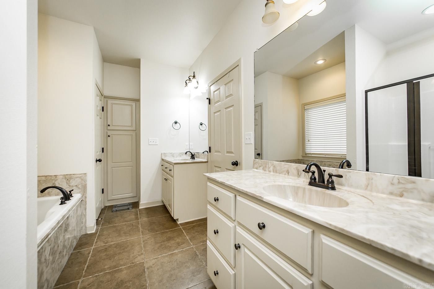 SHADOW CREEK - Residential