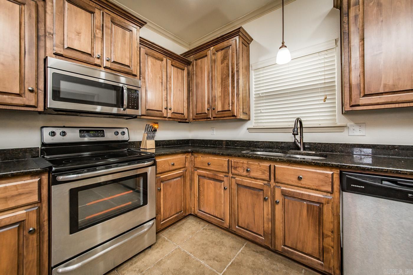 SHADOW CREEK - Residential