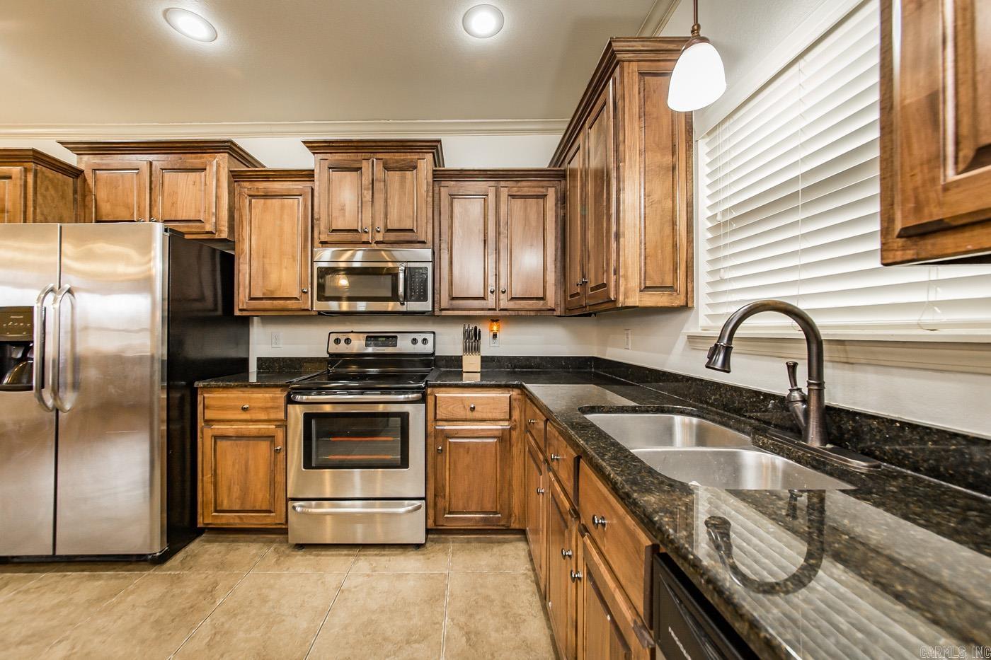 SHADOW CREEK - Residential