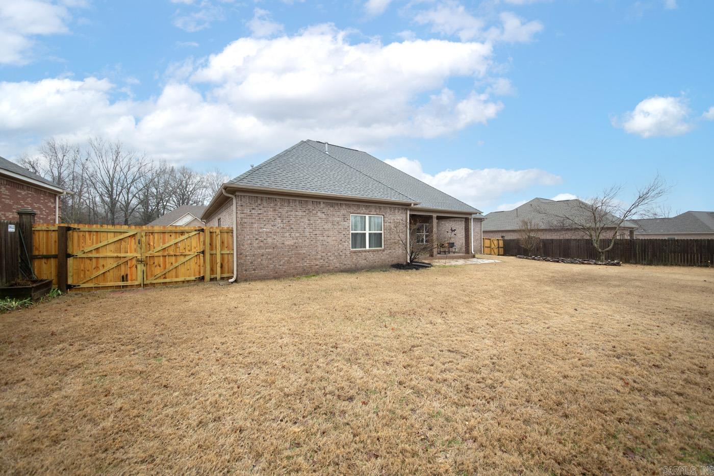 SHADOW CREEK - Residential