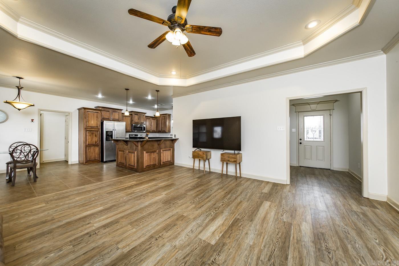 SHADOW CREEK - Residential