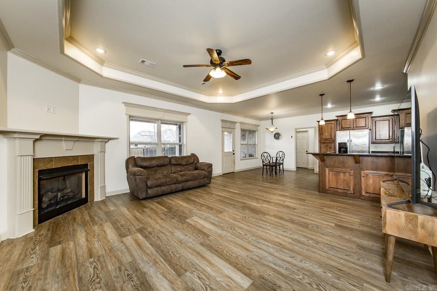 SHADOW CREEK - Residential