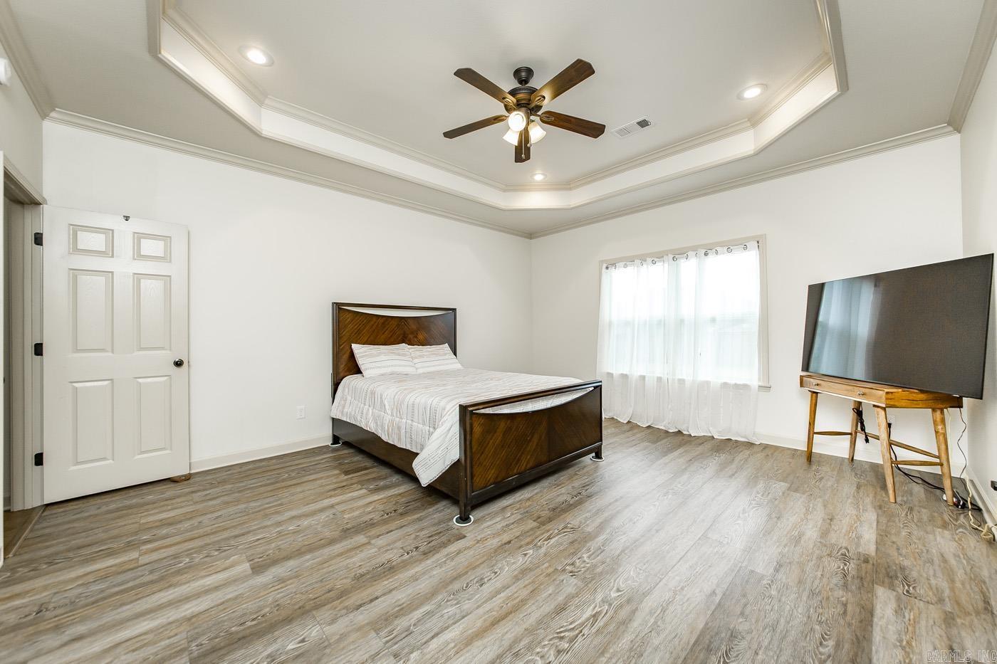 SHADOW CREEK - Residential