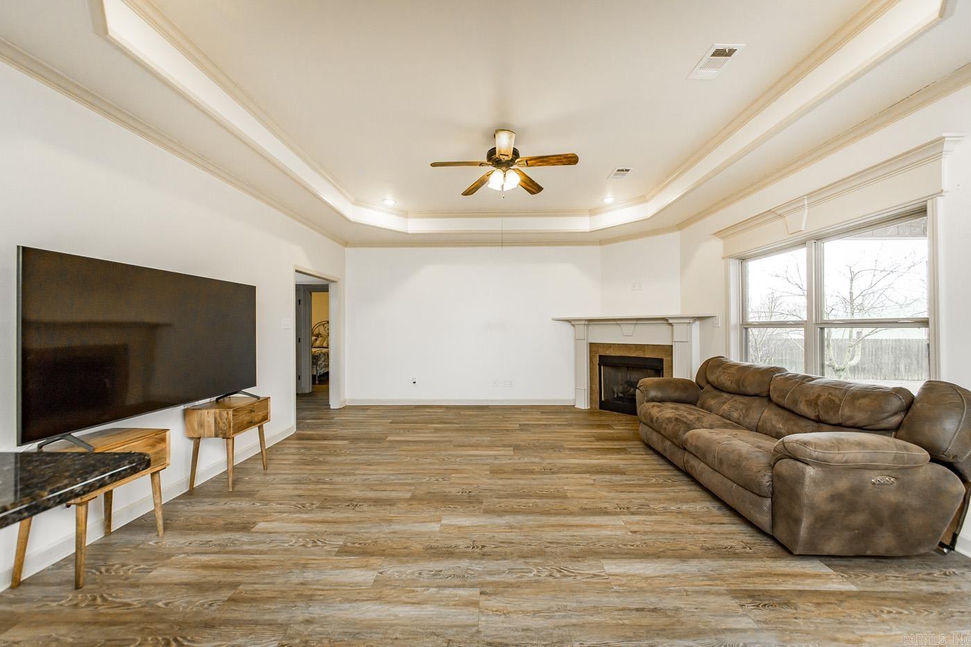 SHADOW CREEK - Residential