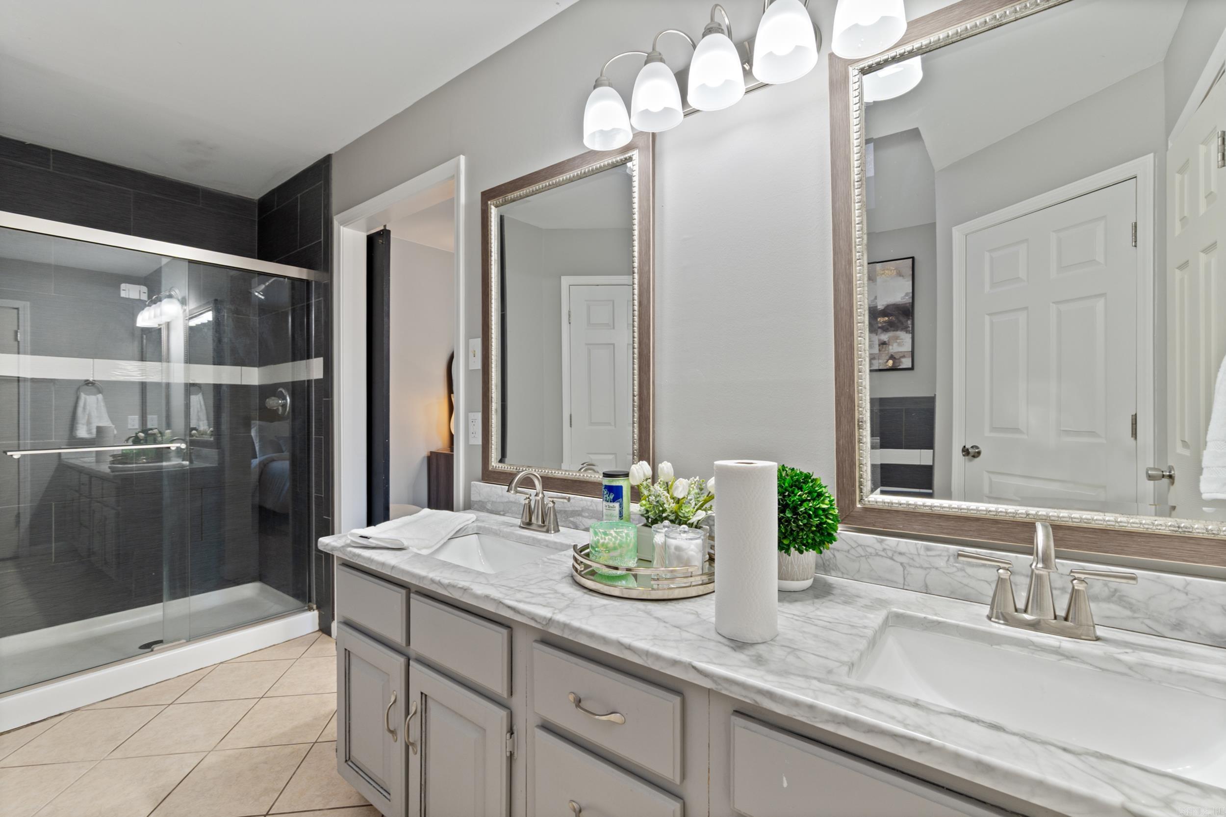 BRYANT OAKS - Residential