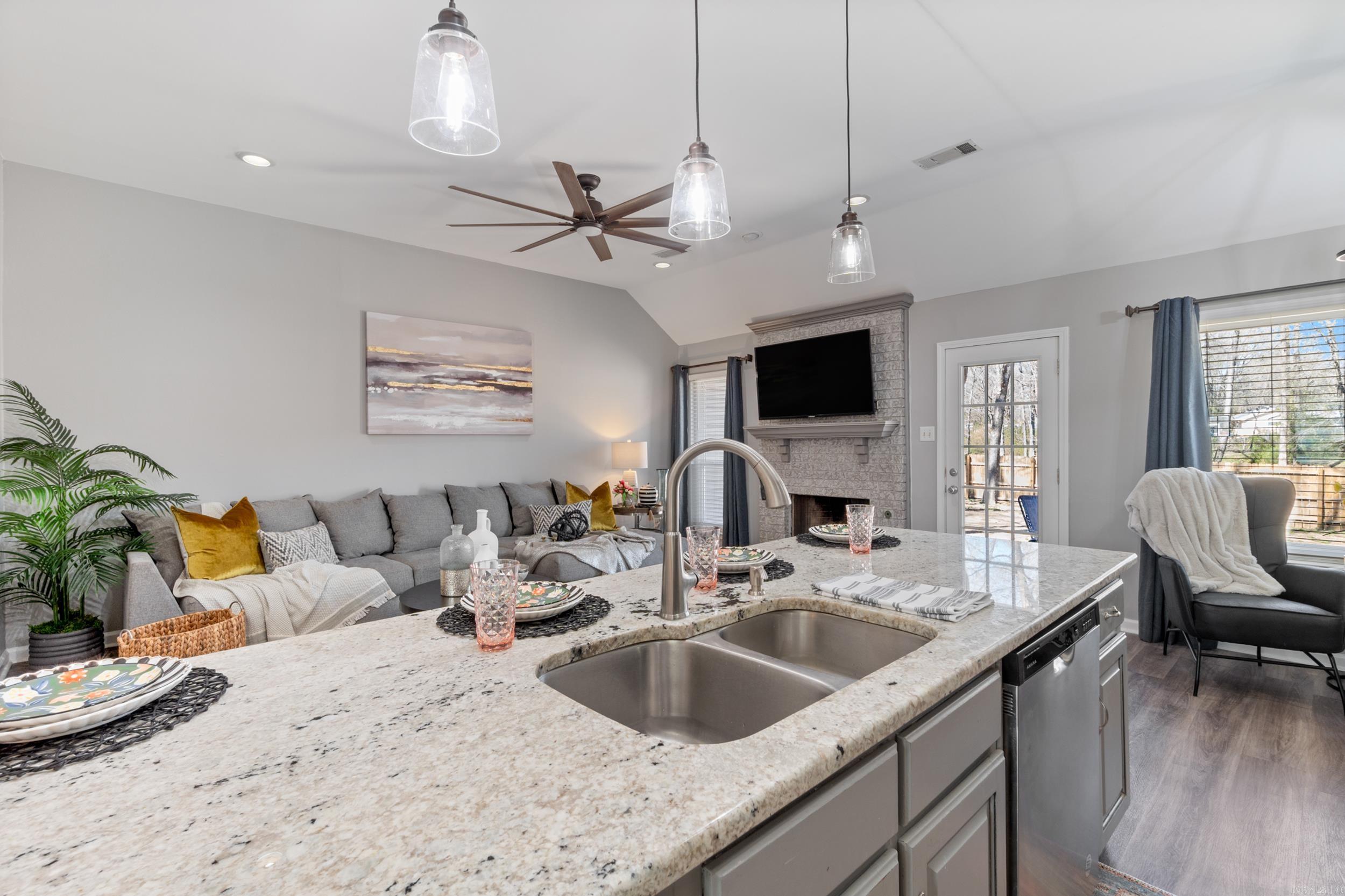 BRYANT OAKS - Residential