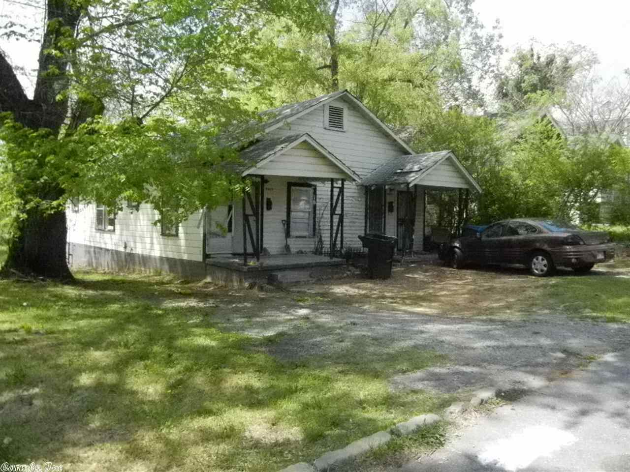 One Side is Rented now and the other side needs some work. All offers must be presented with Buyer's acknowledgement that Seller has members who are Arkansas licensed Real Estate Brokers. No mineral, gas, or oil rights are to be conveyed. Conveyance of the property shall be made to buyer by Special Warranty Deed. No offers accepted without earnest money!! Title insurance and survey are at buyer's expense. Property sold “As Is”, No disclosure available.