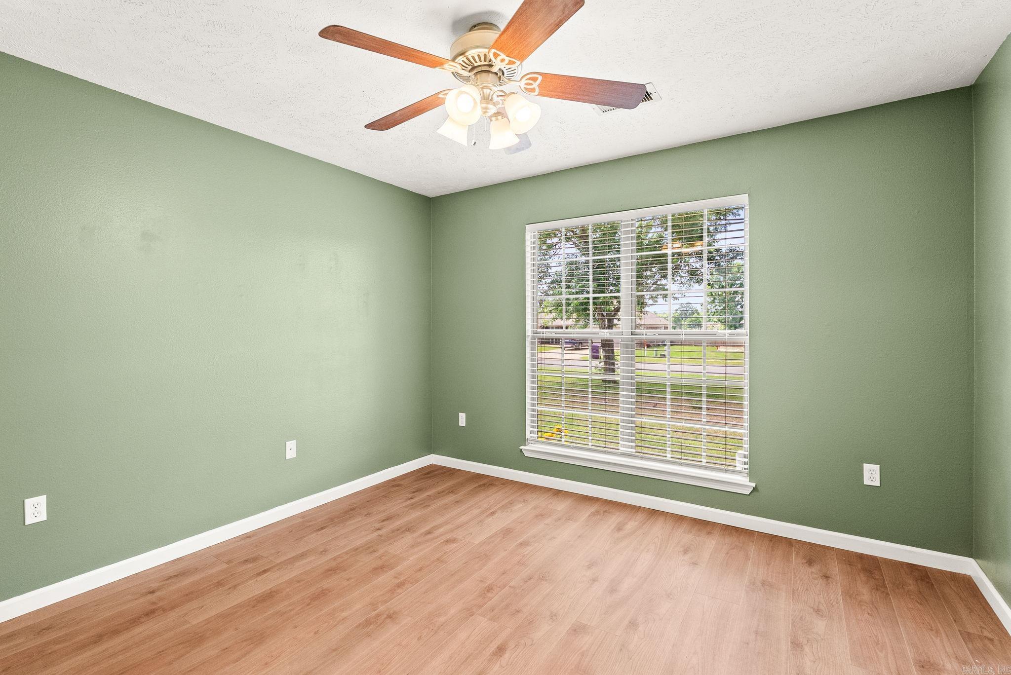 DOVE CREEK - Residential