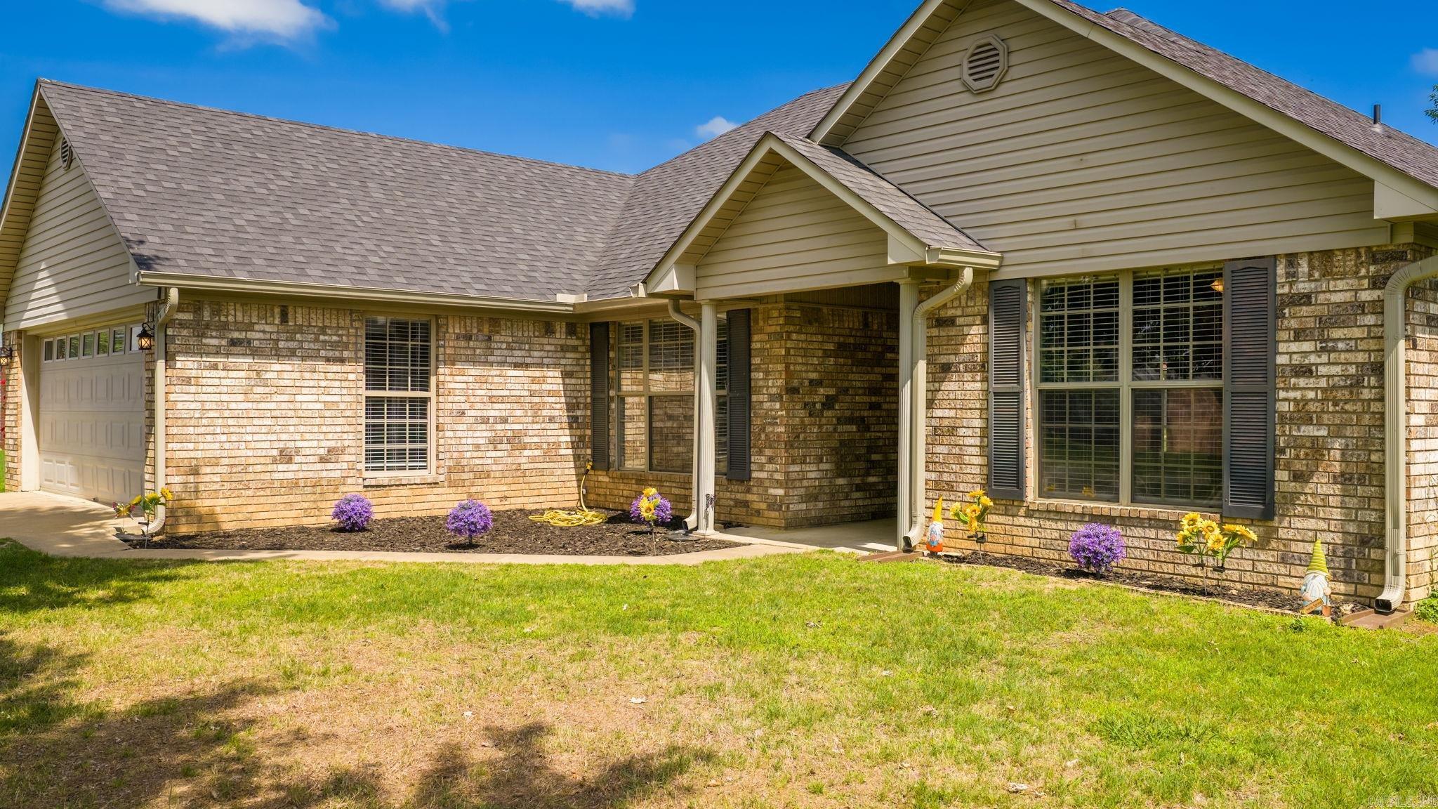 DOVE CREEK - Residential