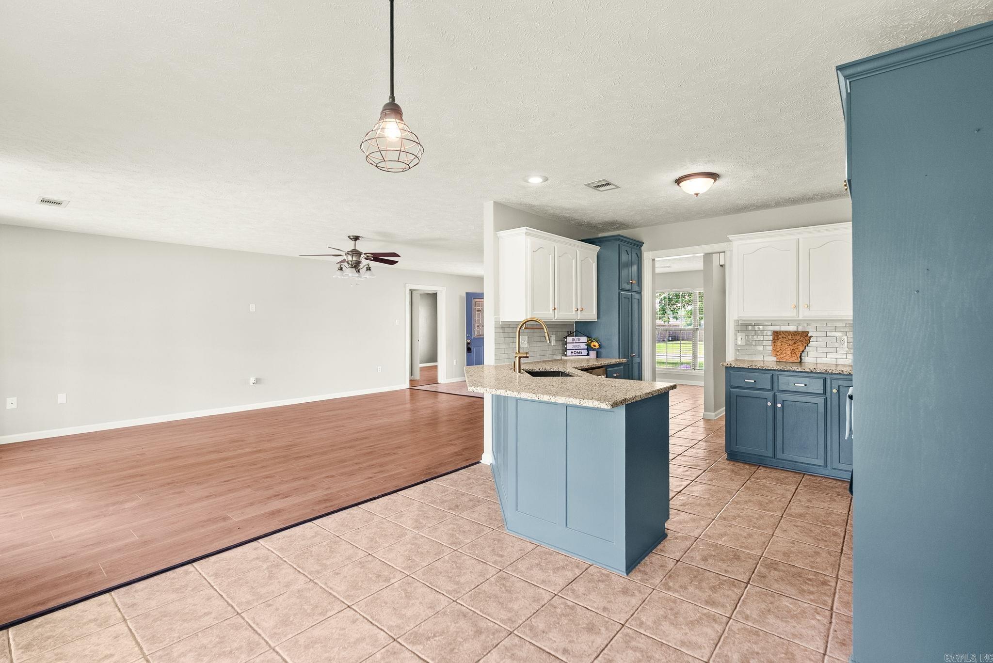 DOVE CREEK - Residential