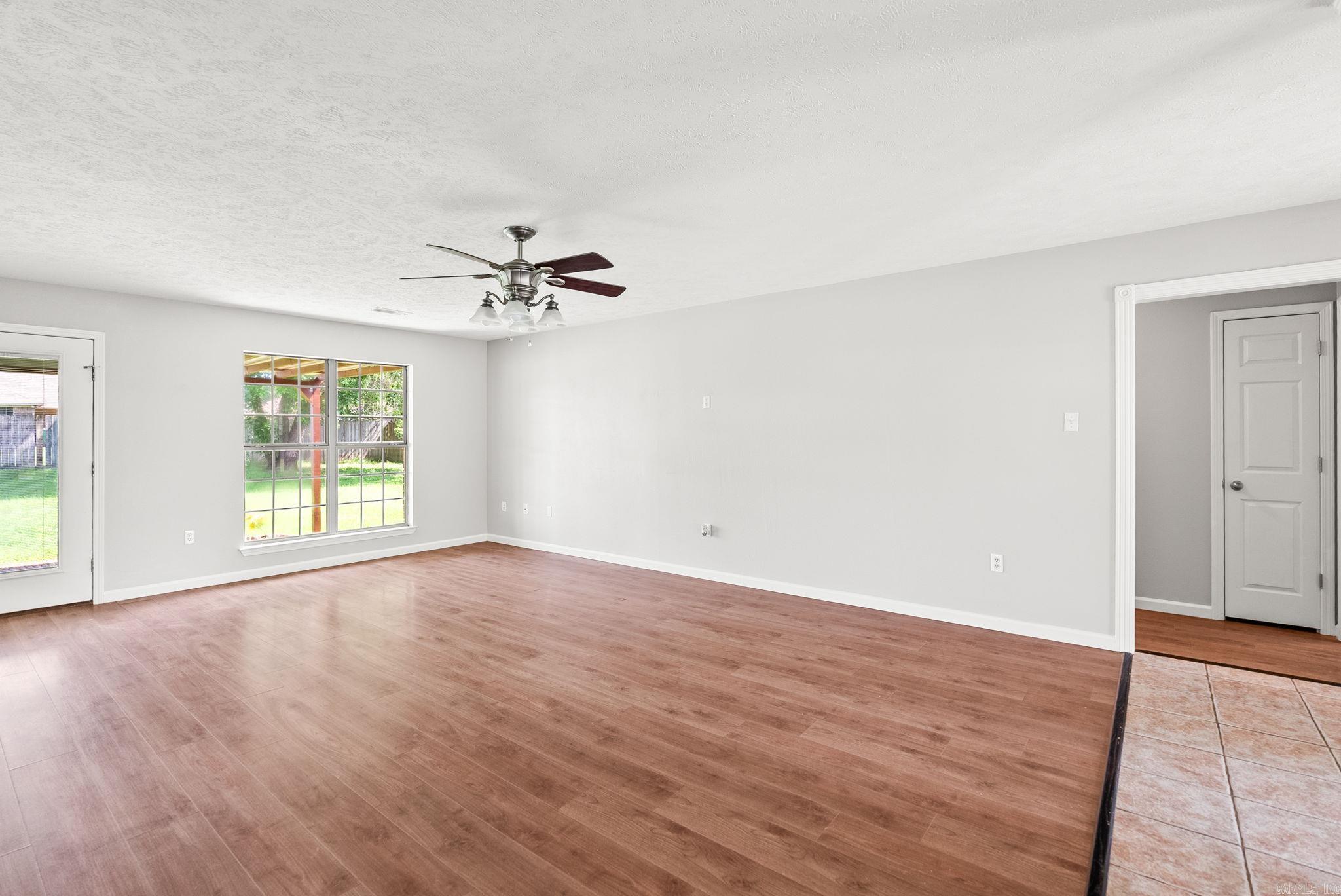 DOVE CREEK - Residential