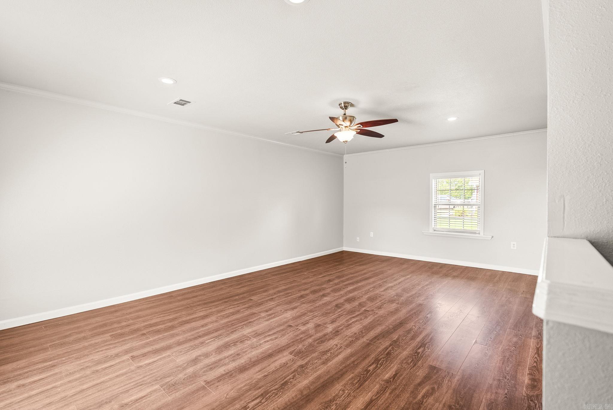 DOVE CREEK - Residential