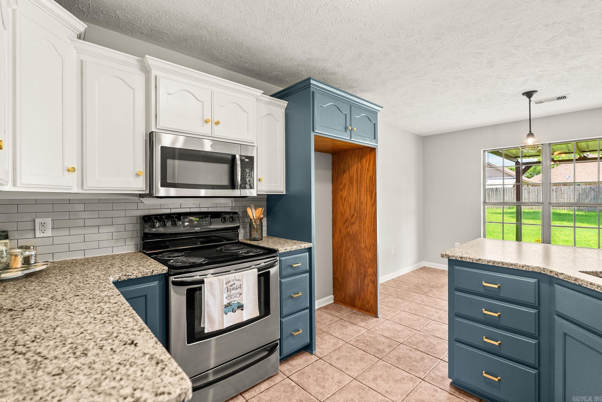 DOVE CREEK - Residential
