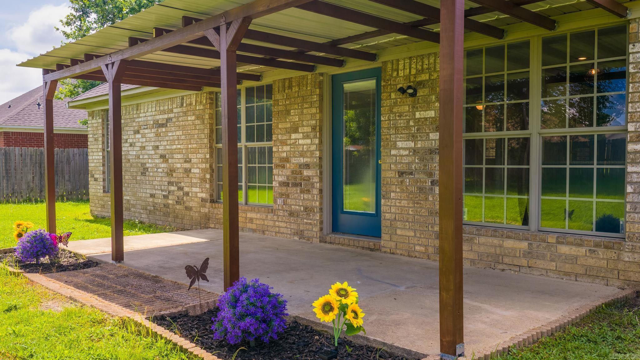 DOVE CREEK - Residential