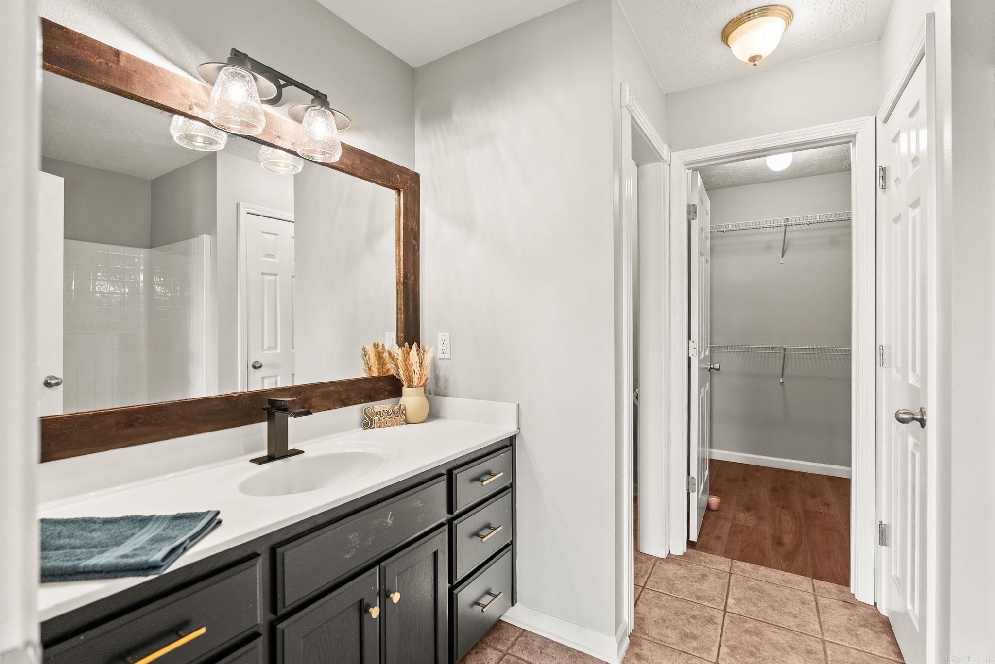 DOVE CREEK - Residential
