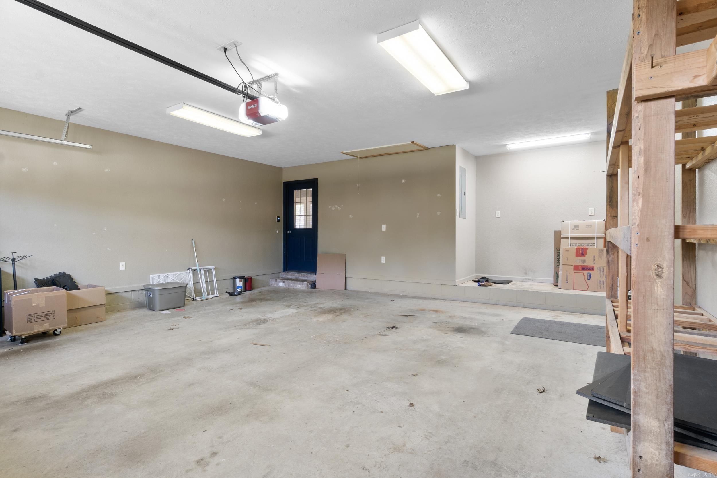 VALLEY ELMS S/D - Residential
