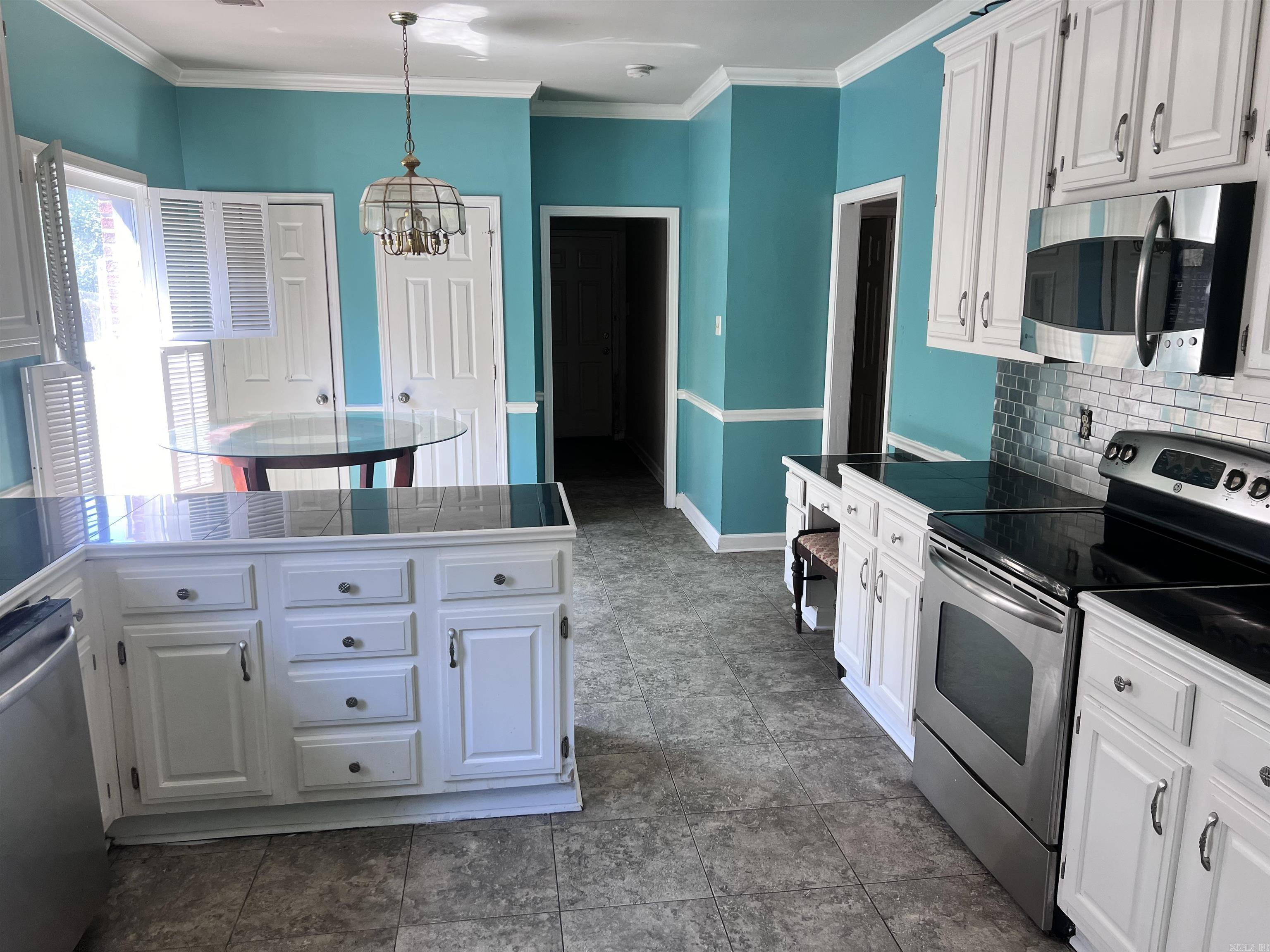 CARMEL VALLEY - Residential