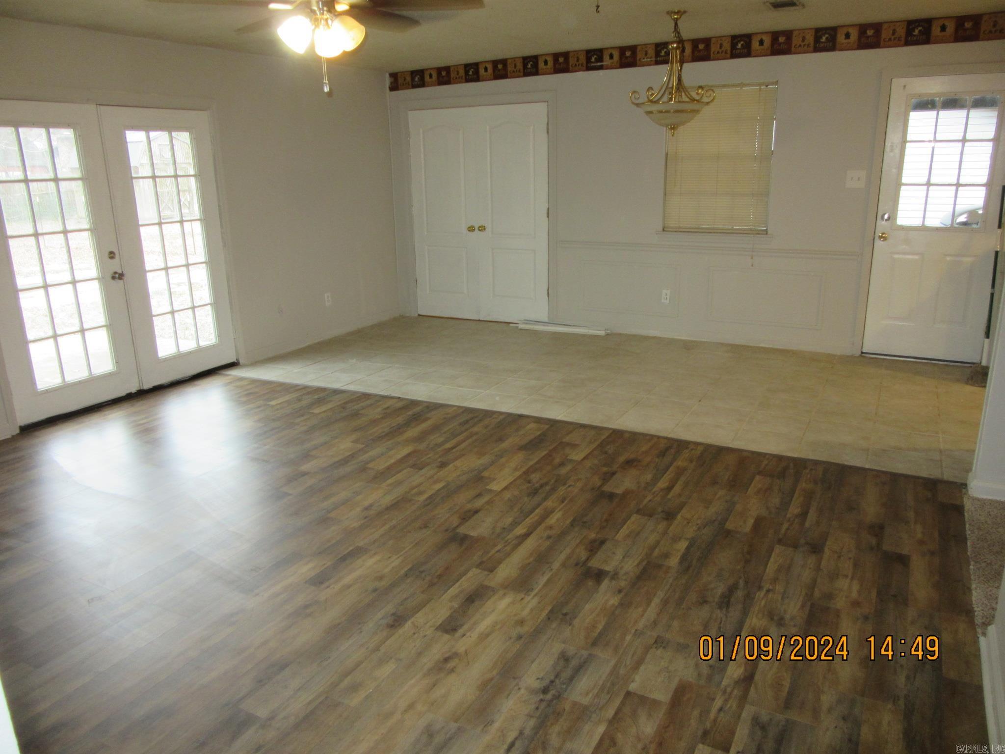 Springhill Manor - Residential