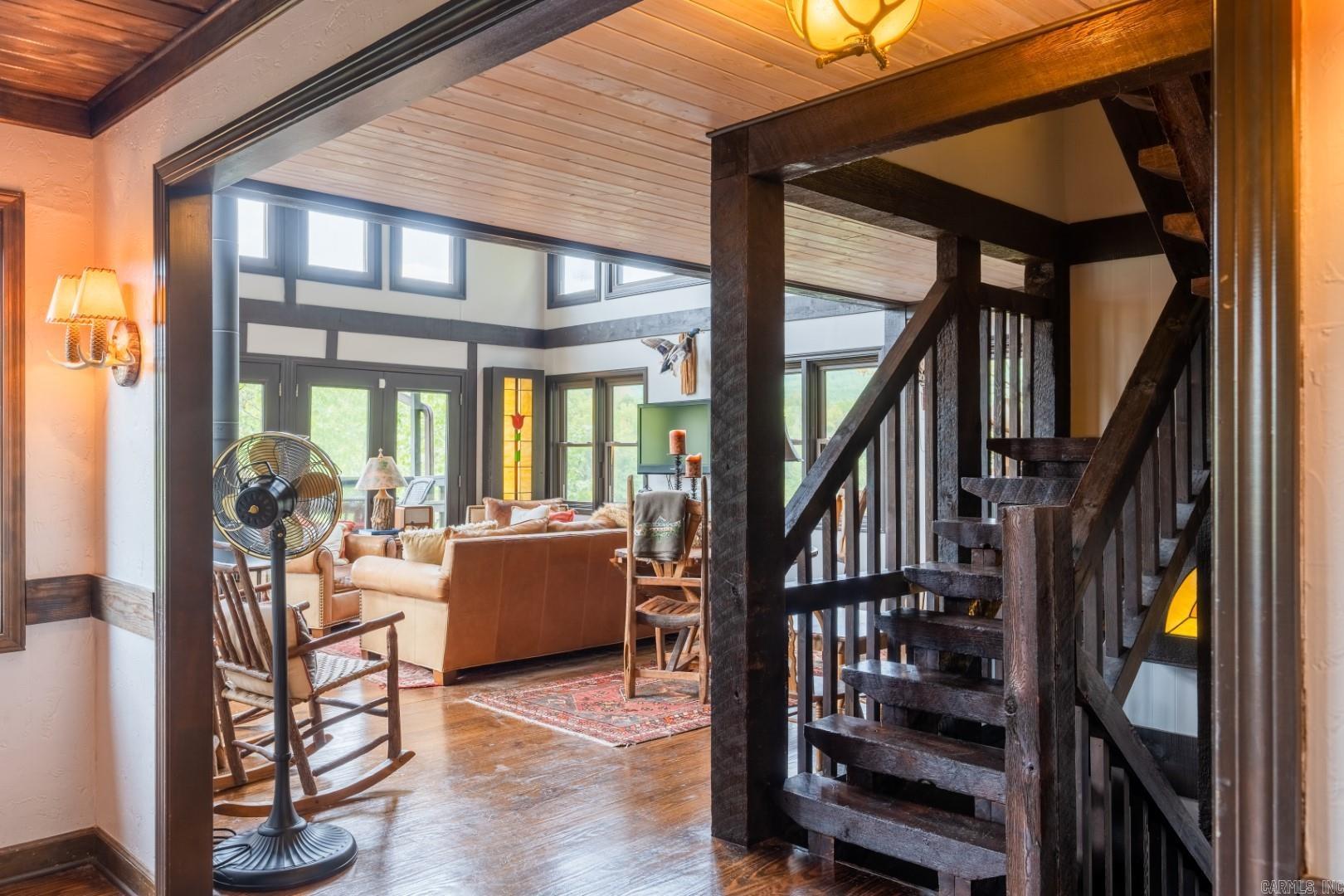 REDWOOD FOREST - Residential