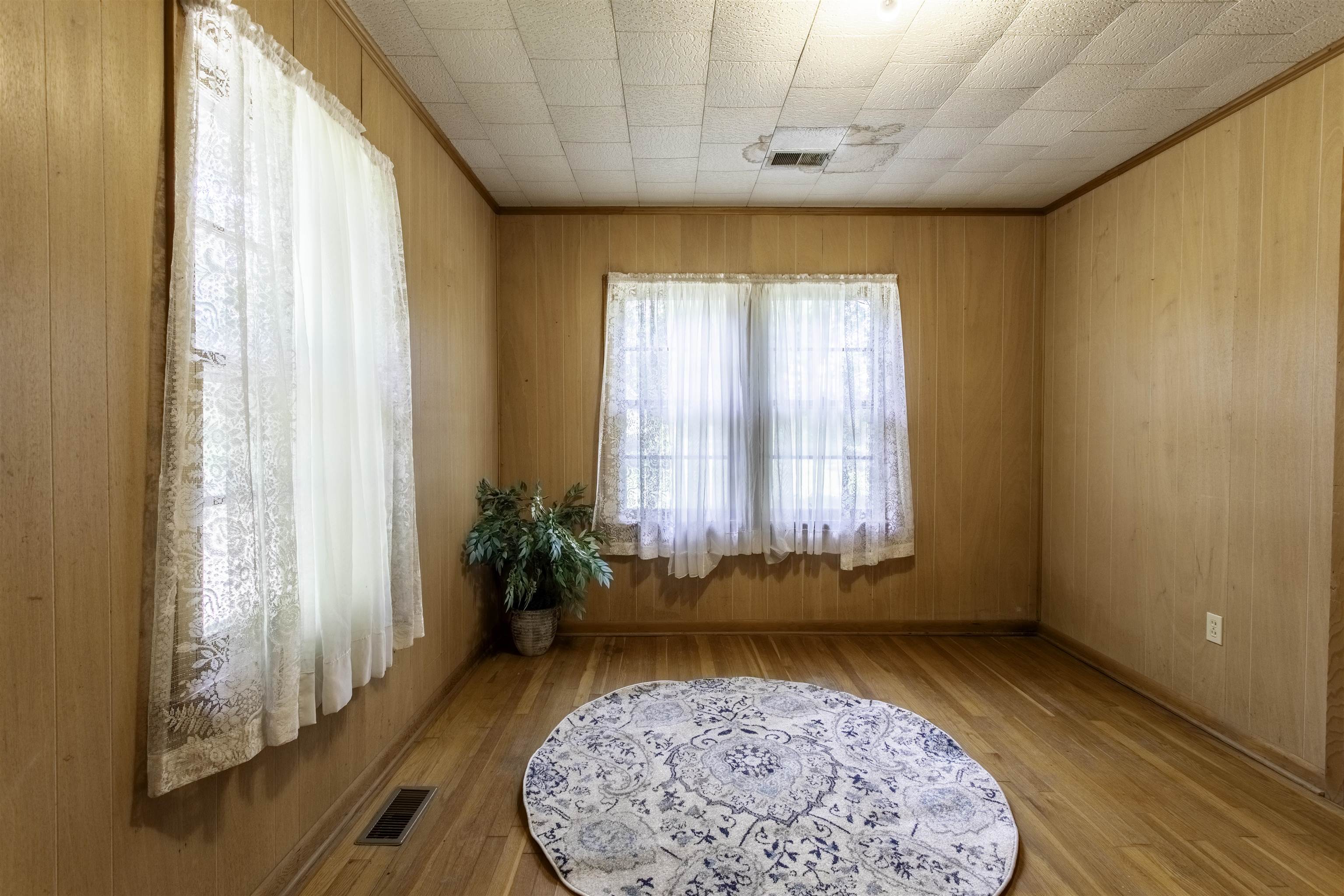 Metes & Bounds - Residential