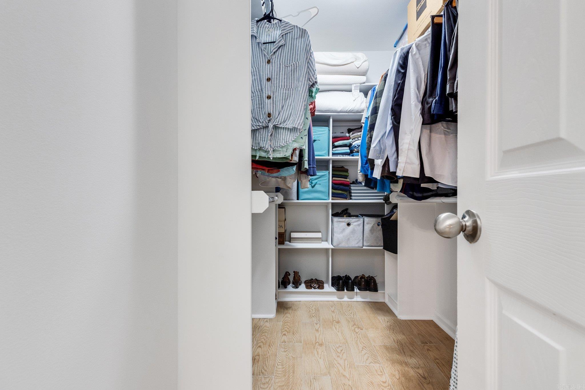 EMERALD MOUNTAIN - Residential