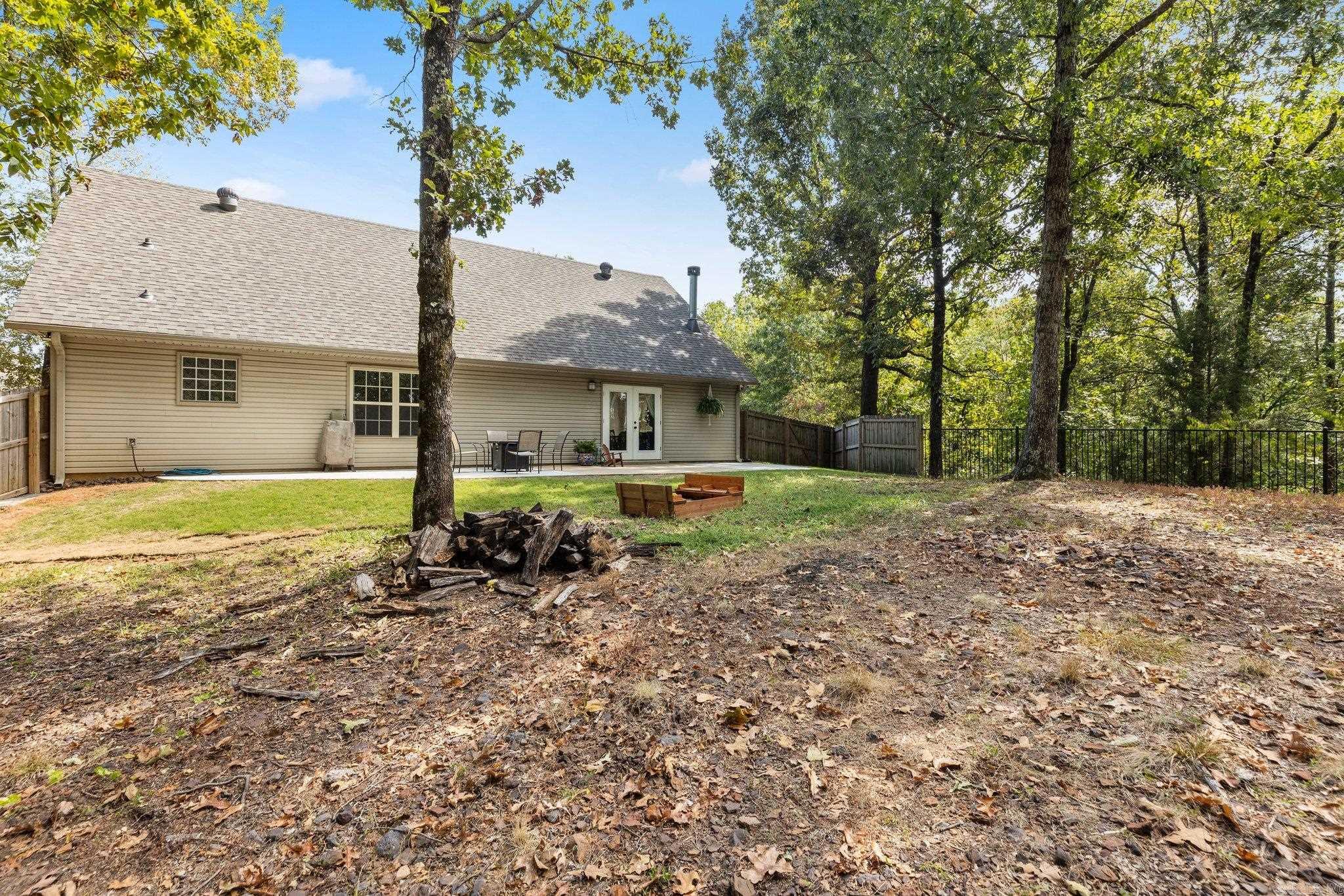 EMERALD MOUNTAIN - Residential