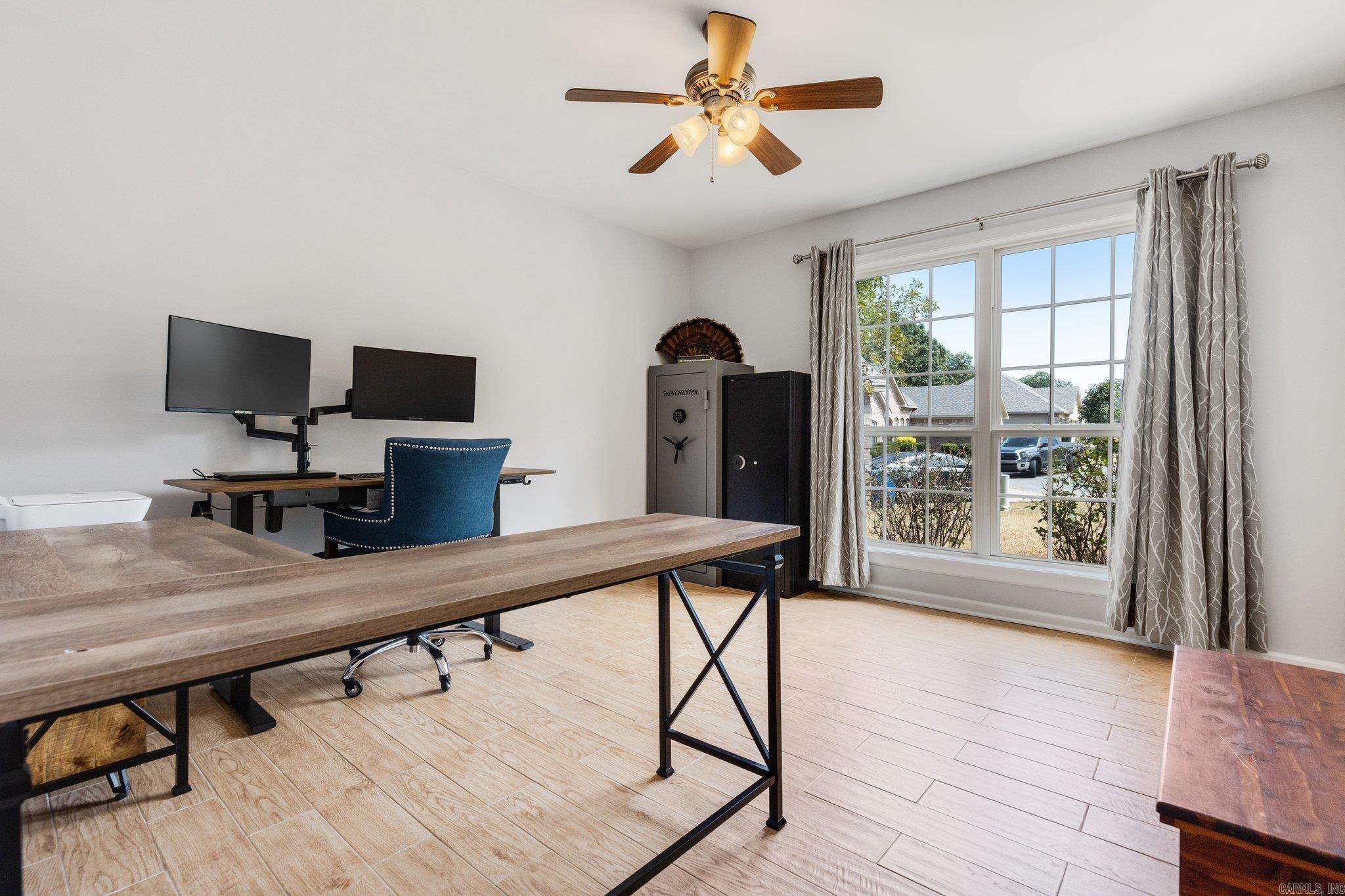 EMERALD MOUNTAIN - Residential