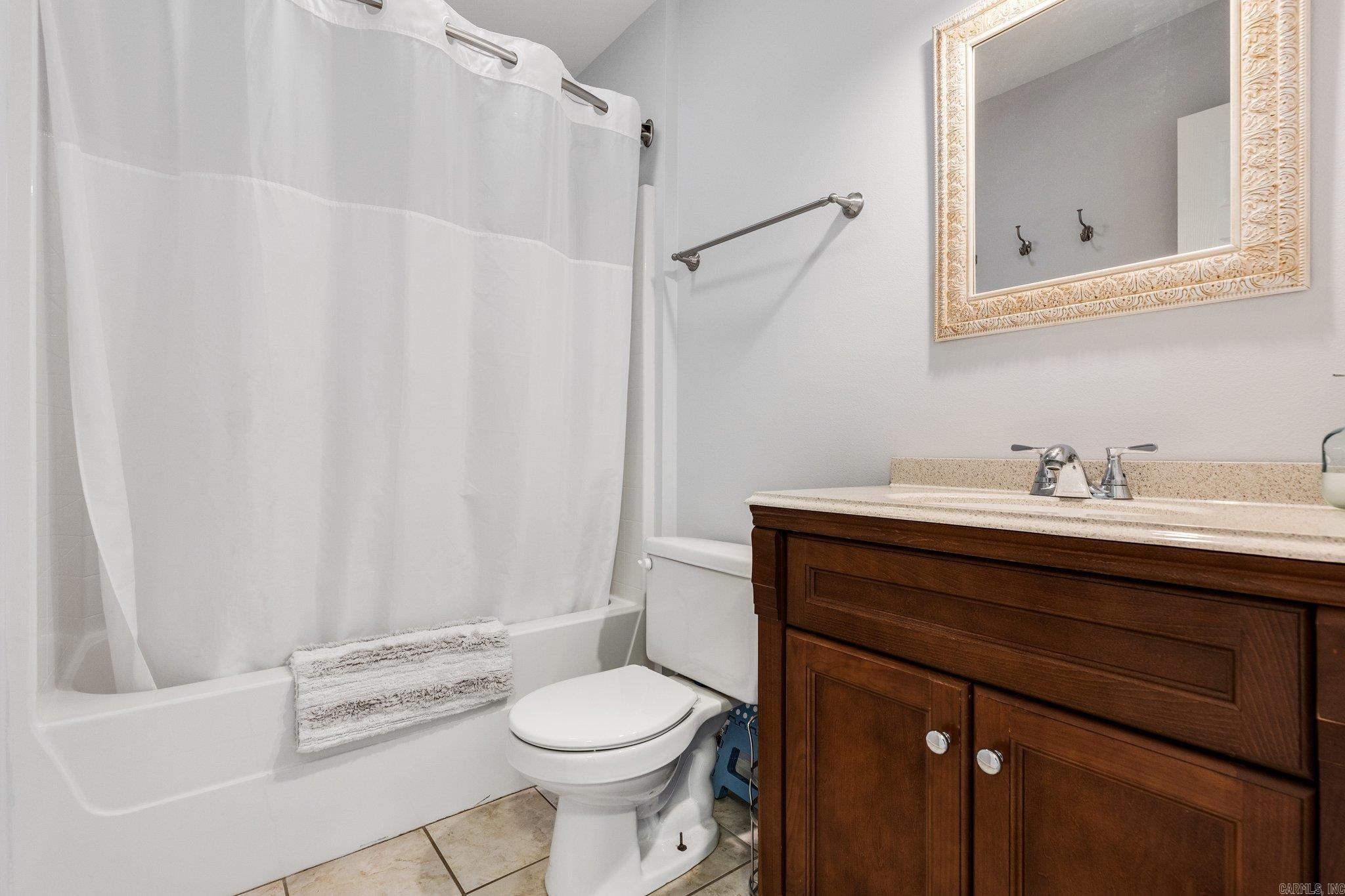 EMERALD MOUNTAIN - Residential