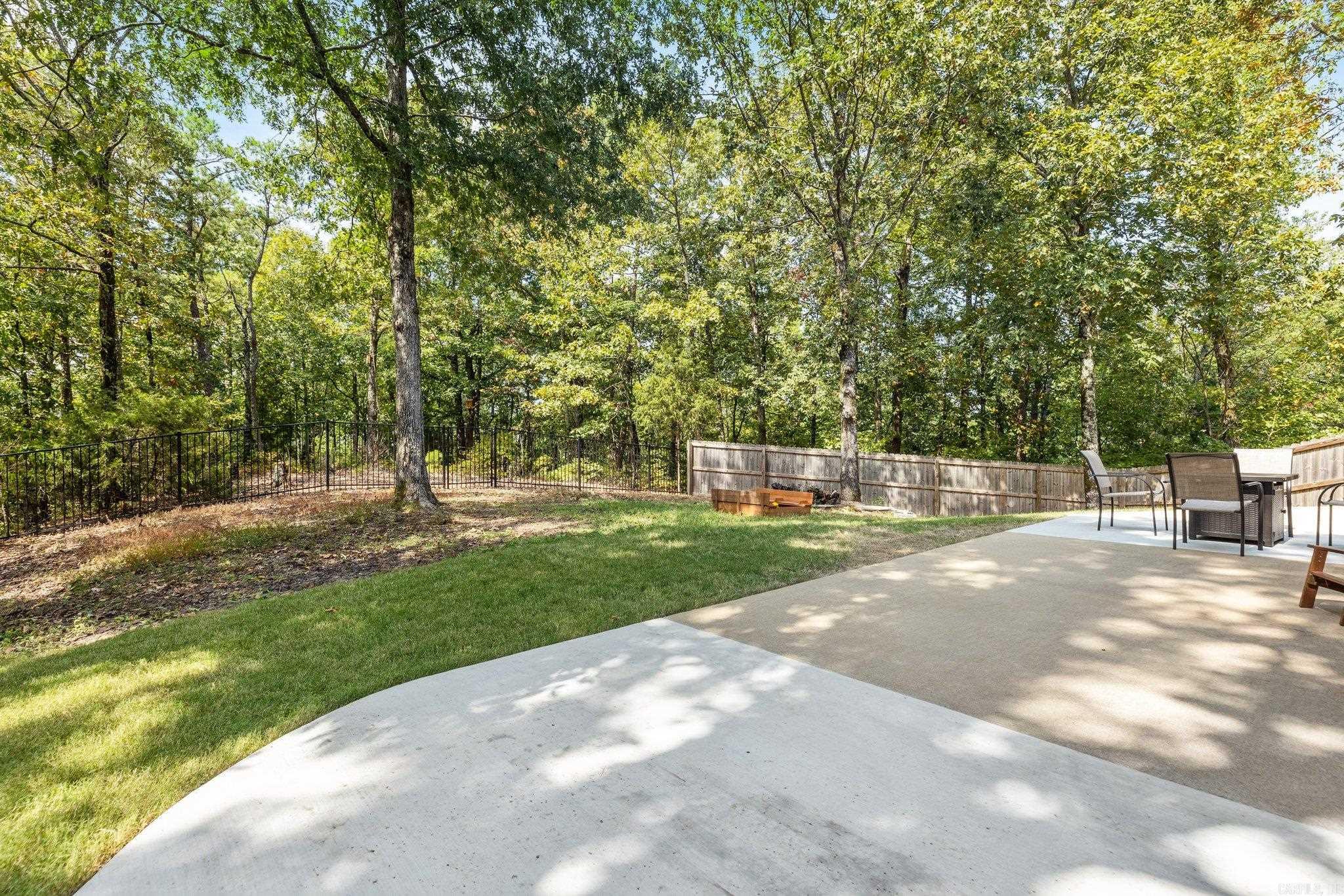 EMERALD MOUNTAIN - Residential