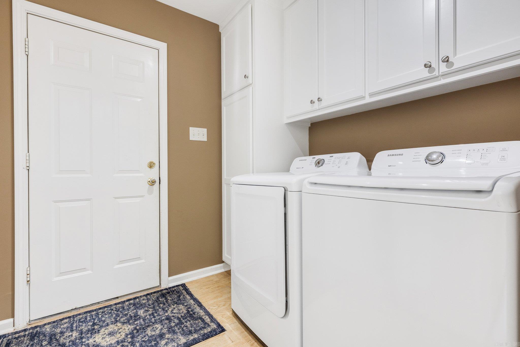 EMERALD MOUNTAIN - Residential