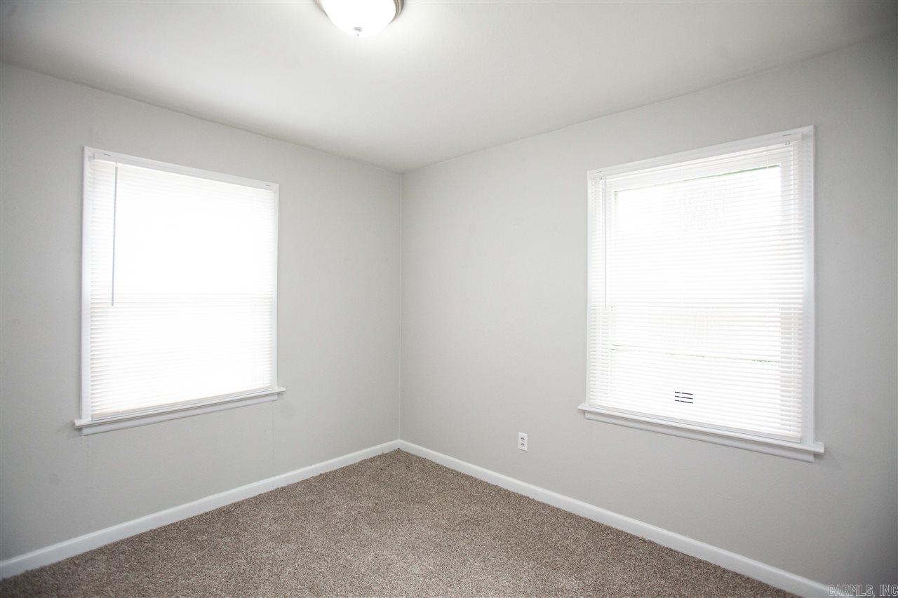 Barrow John - Residential Lease